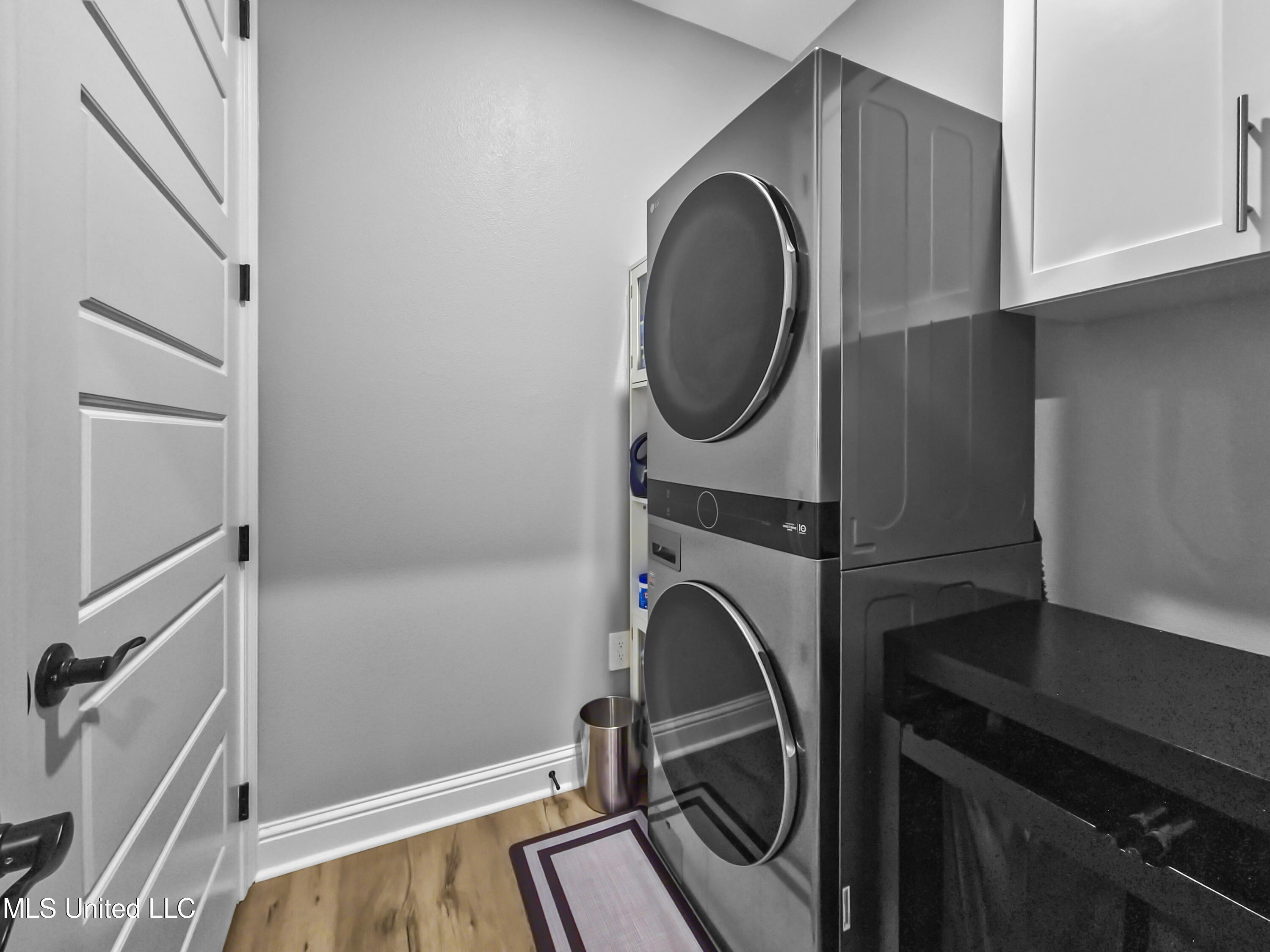 13589 Deer Field Drive Property Photo 19