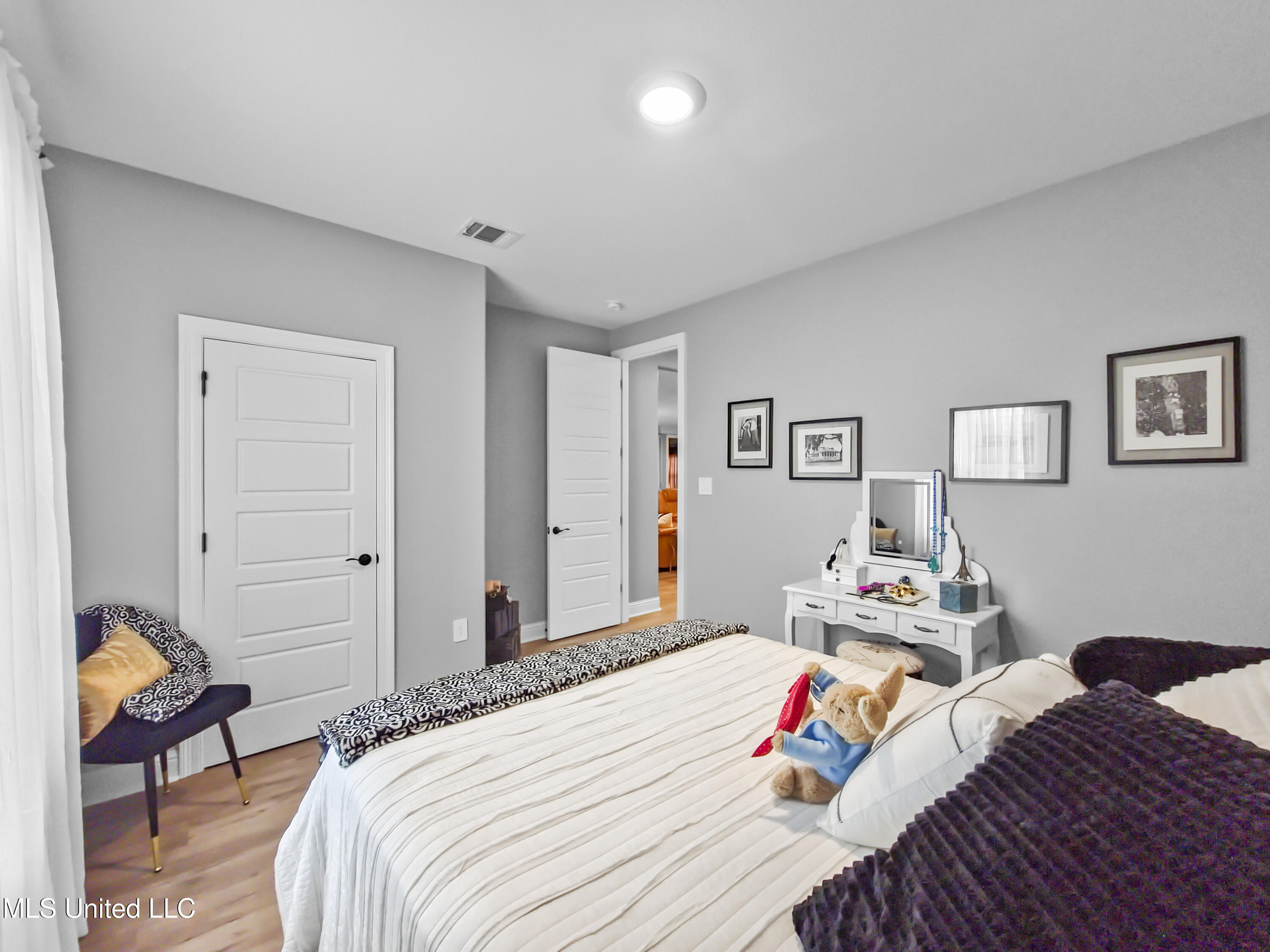 13589 Deer Field Drive Property Photo 26