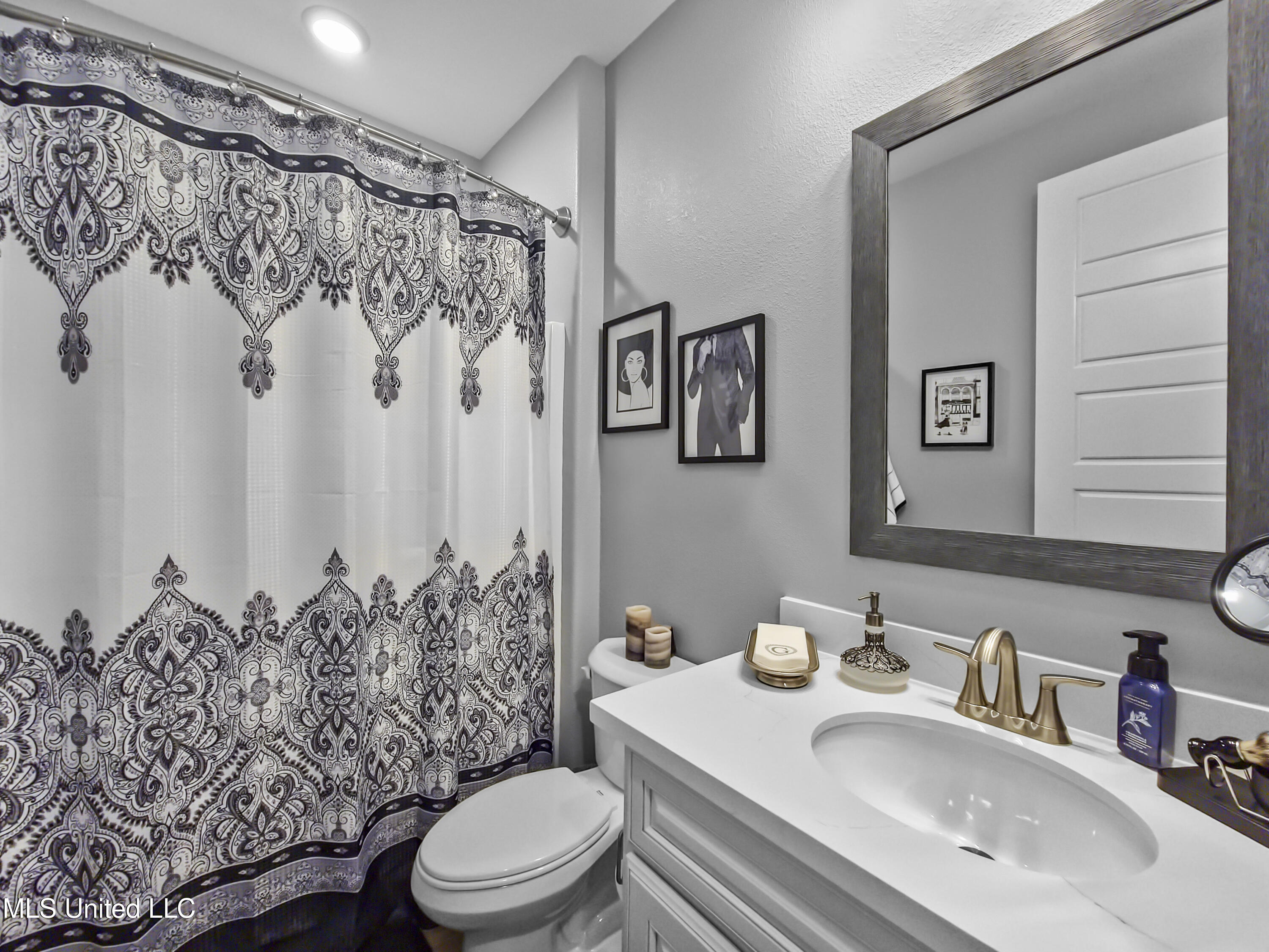 13589 Deer Field Drive Property Photo 27