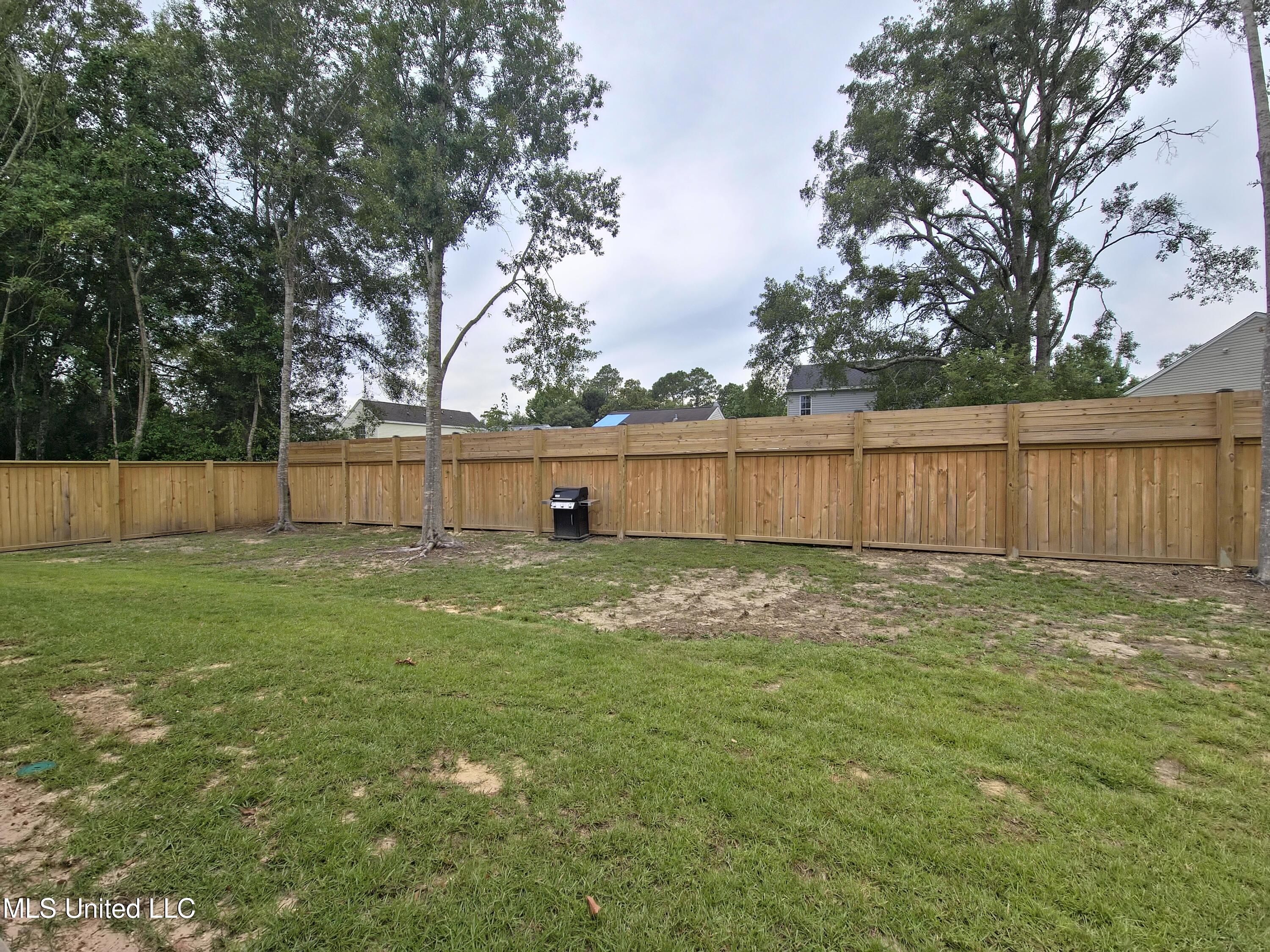 13589 Deer Field Drive Property Photo 31
