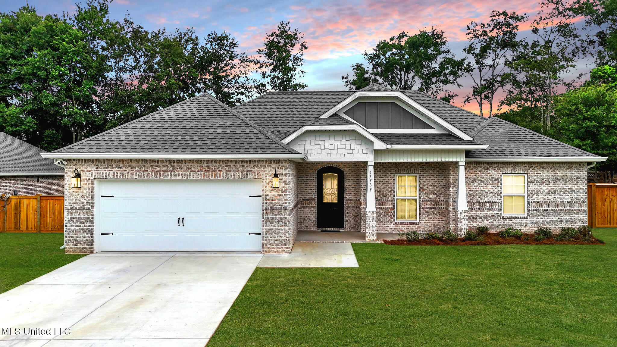 13589 Deer Field Drive Property Photo 38