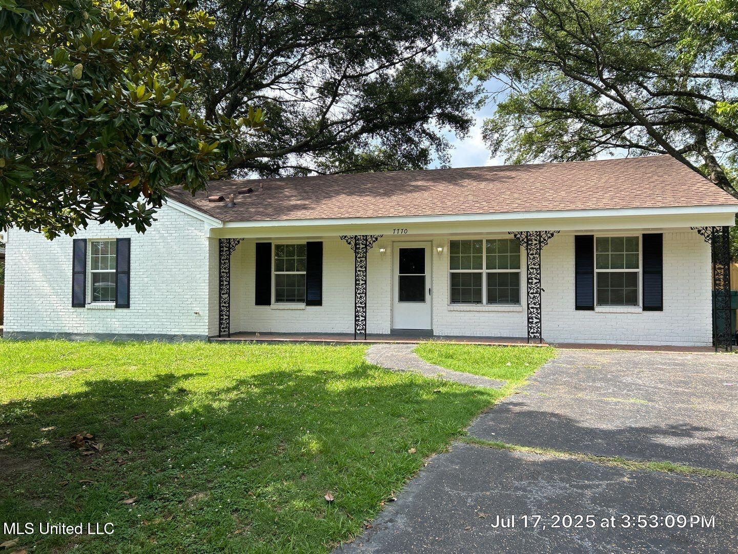 7770 Deerfield Cove Property Photo 1