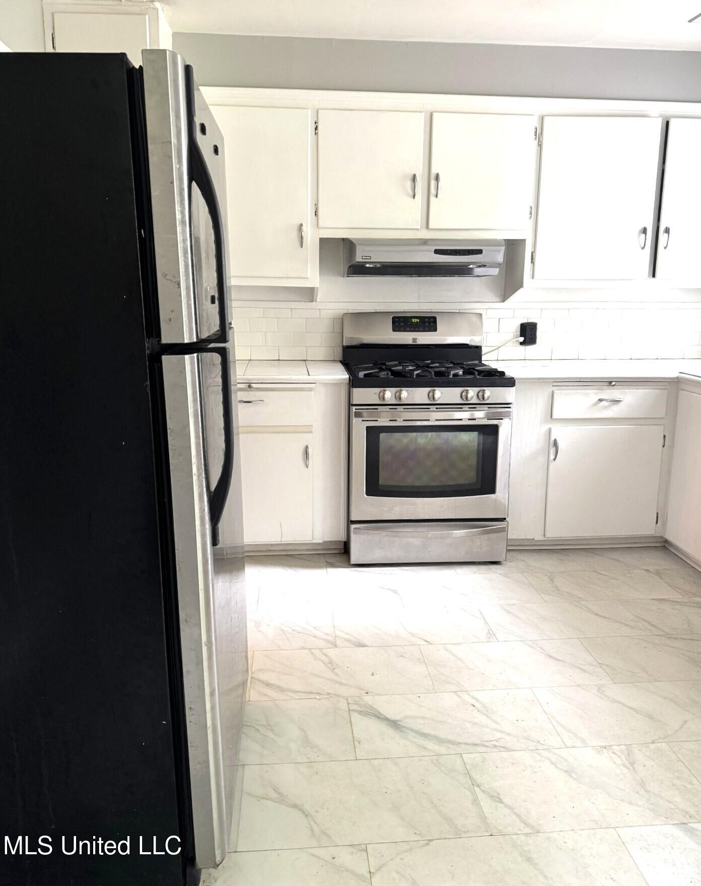 552 Ratcliff Place Property Photo 7