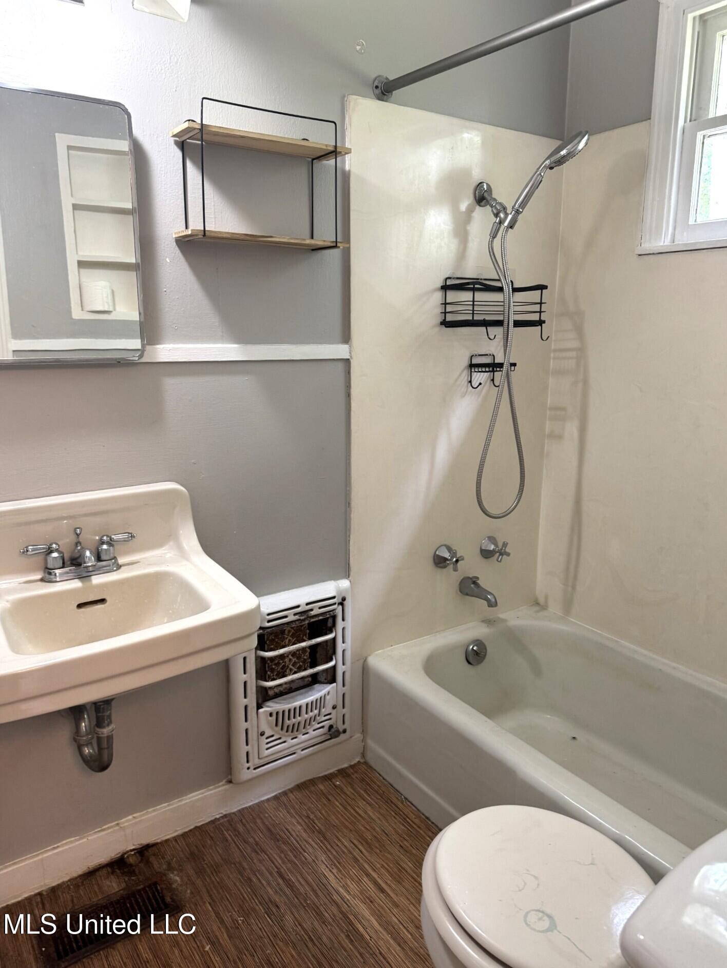 552 Ratcliff Place Property Photo 10