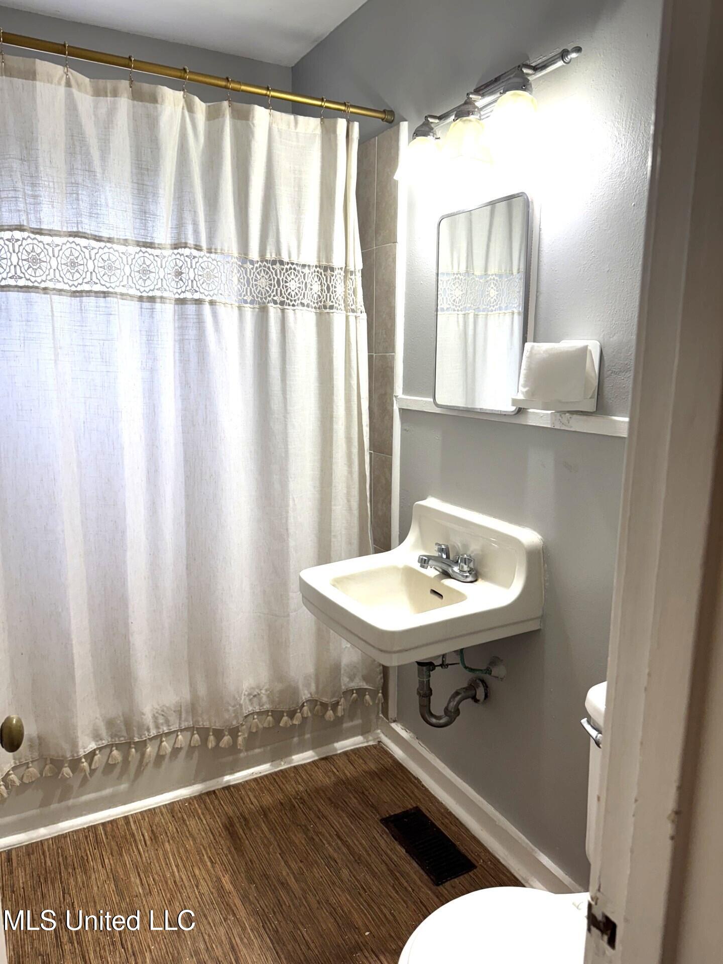 552 Ratcliff Place Property Photo 14