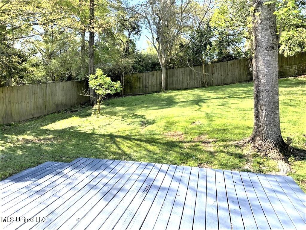 552 Ratcliff Place Property Photo 17
