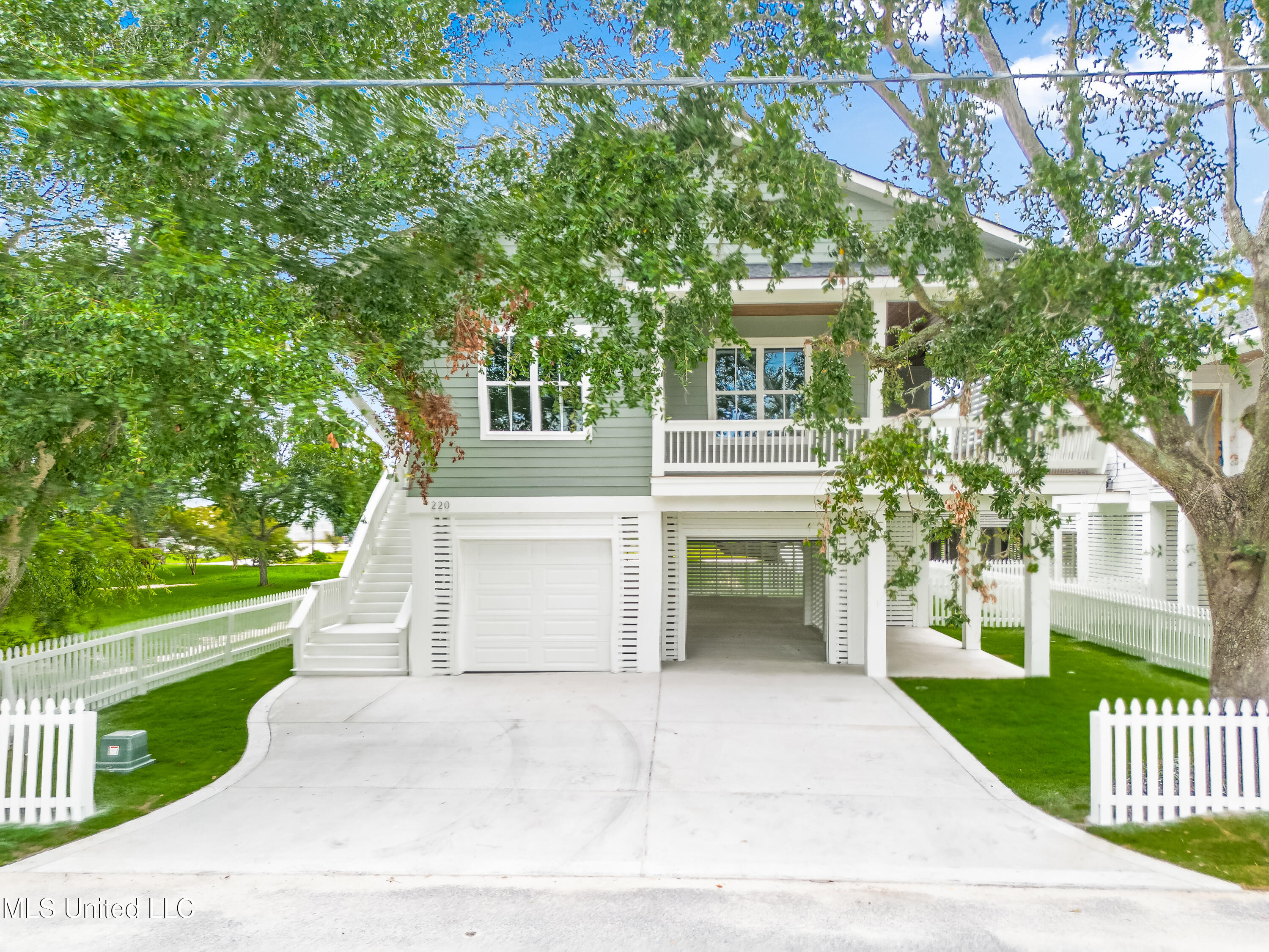 220 Demetz Avenue Property Photo 1