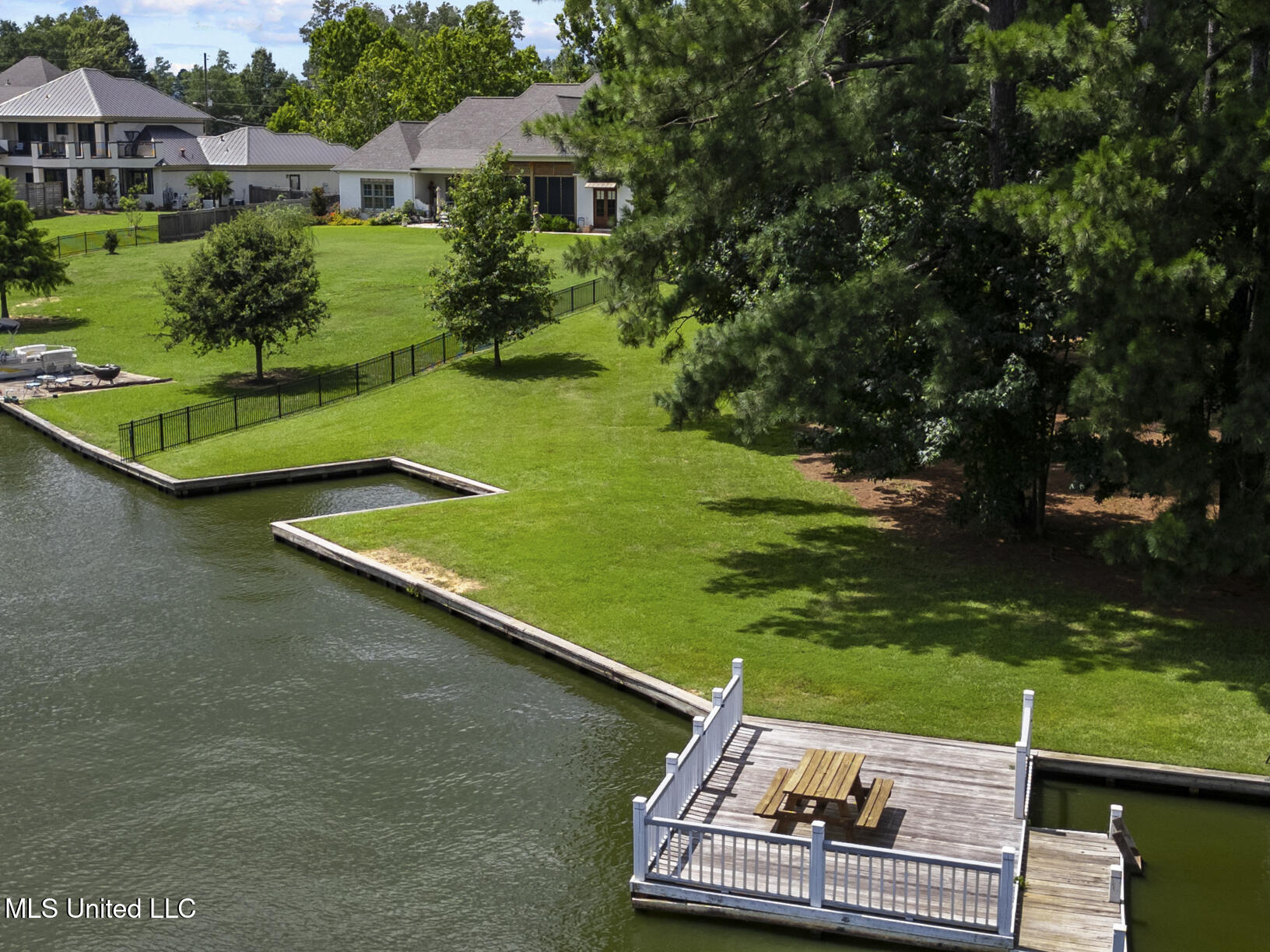 106 Savannah Bend Property Photo 3