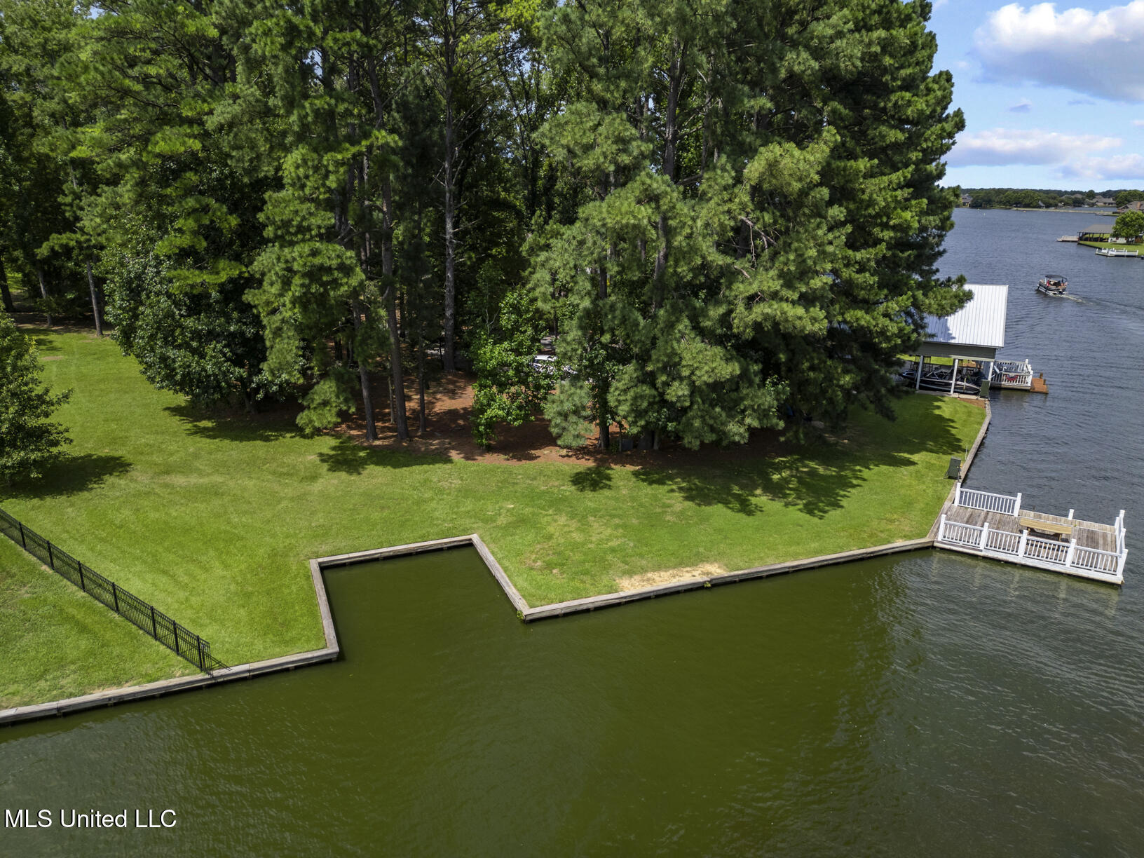 106 Savannah Bend Property Photo 14