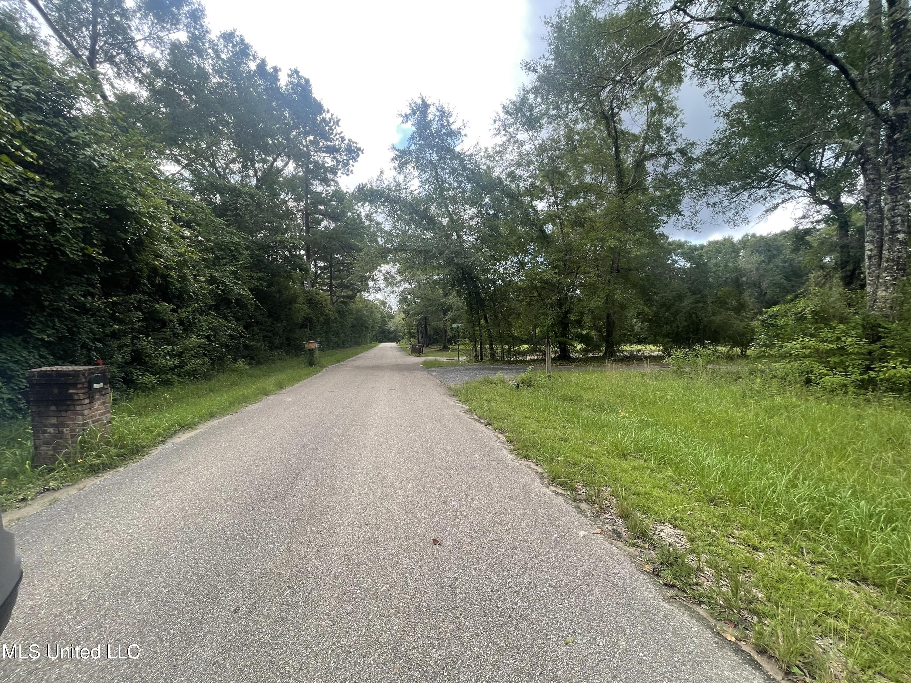 Plantation Road Property Photo 4