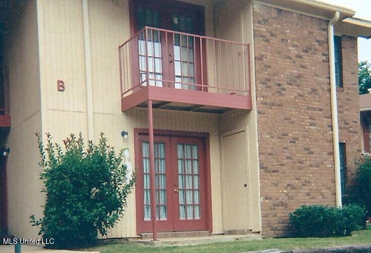 836 Riverview Drive Property Photo 1