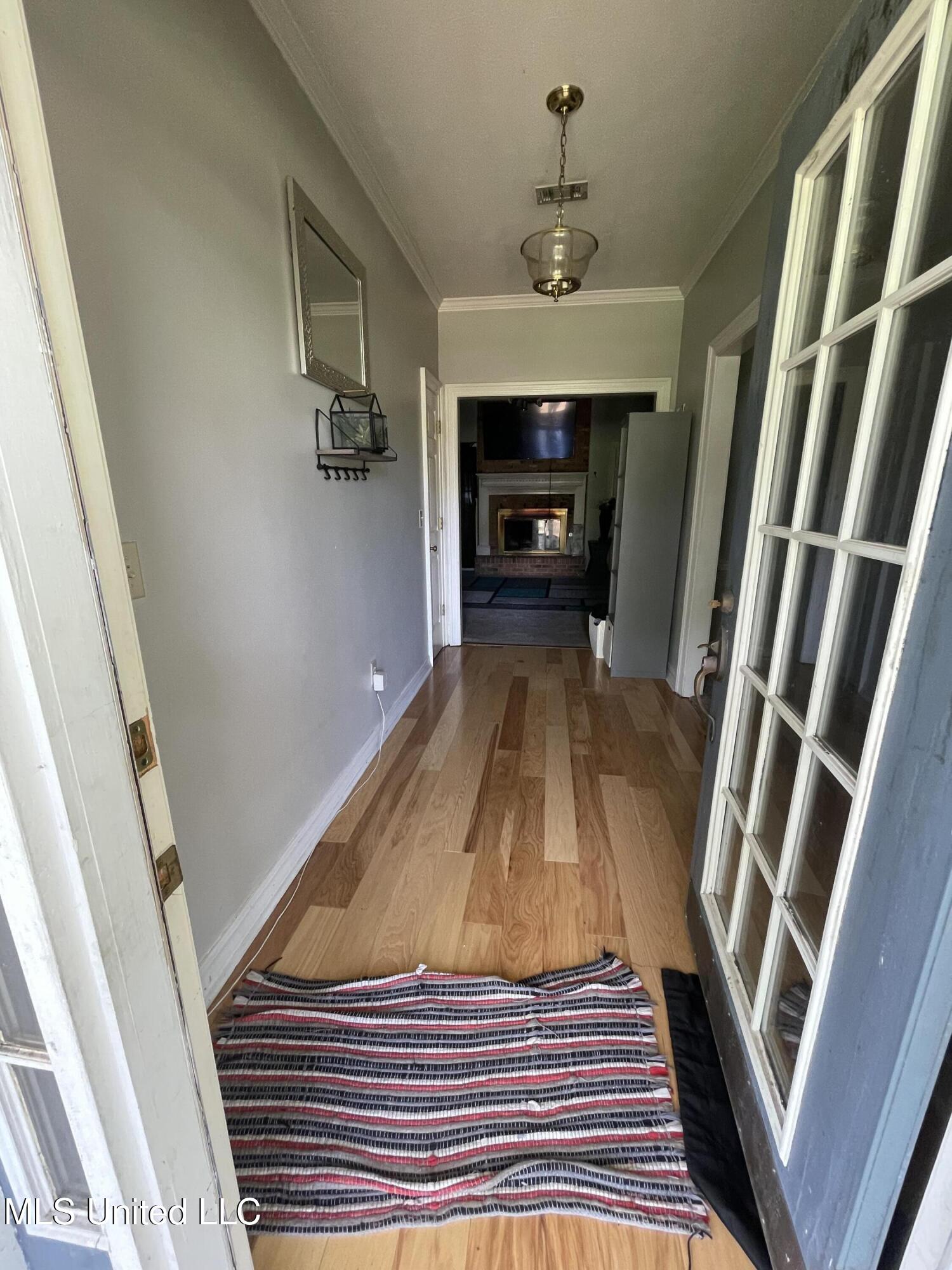 5114 Brookleigh Drive Property Photo 3