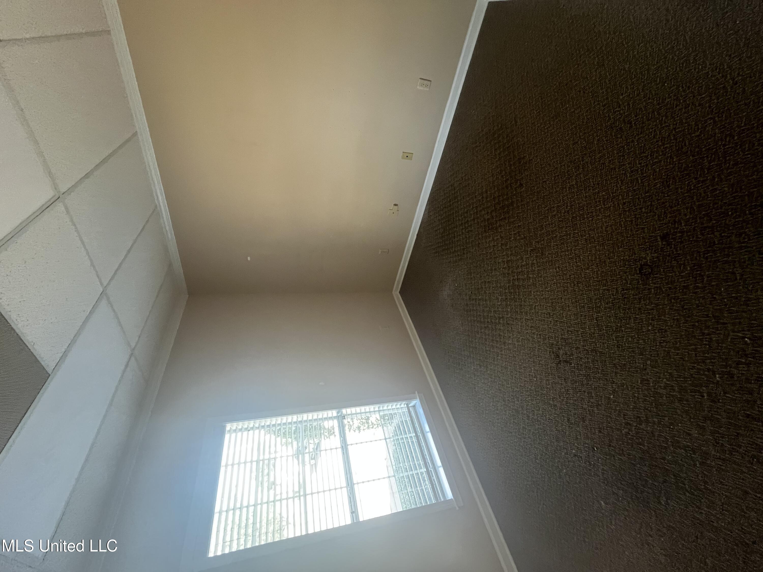 7145 Swinnea Road Property Photo 4