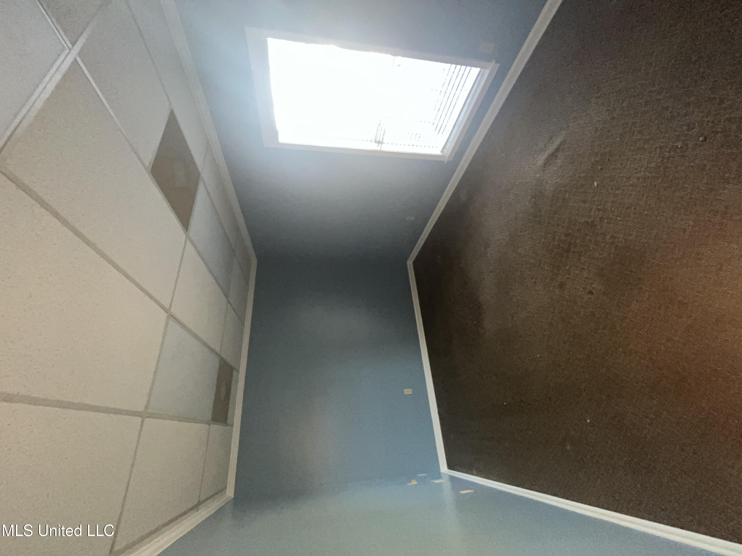 7145 Swinnea Road Property Photo 8