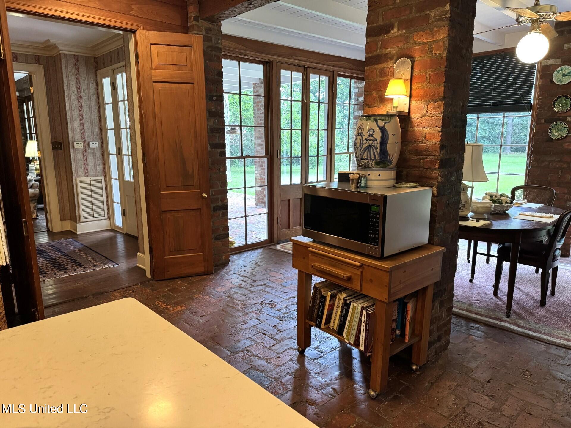 200 Devereaux Drive Property Photo 15