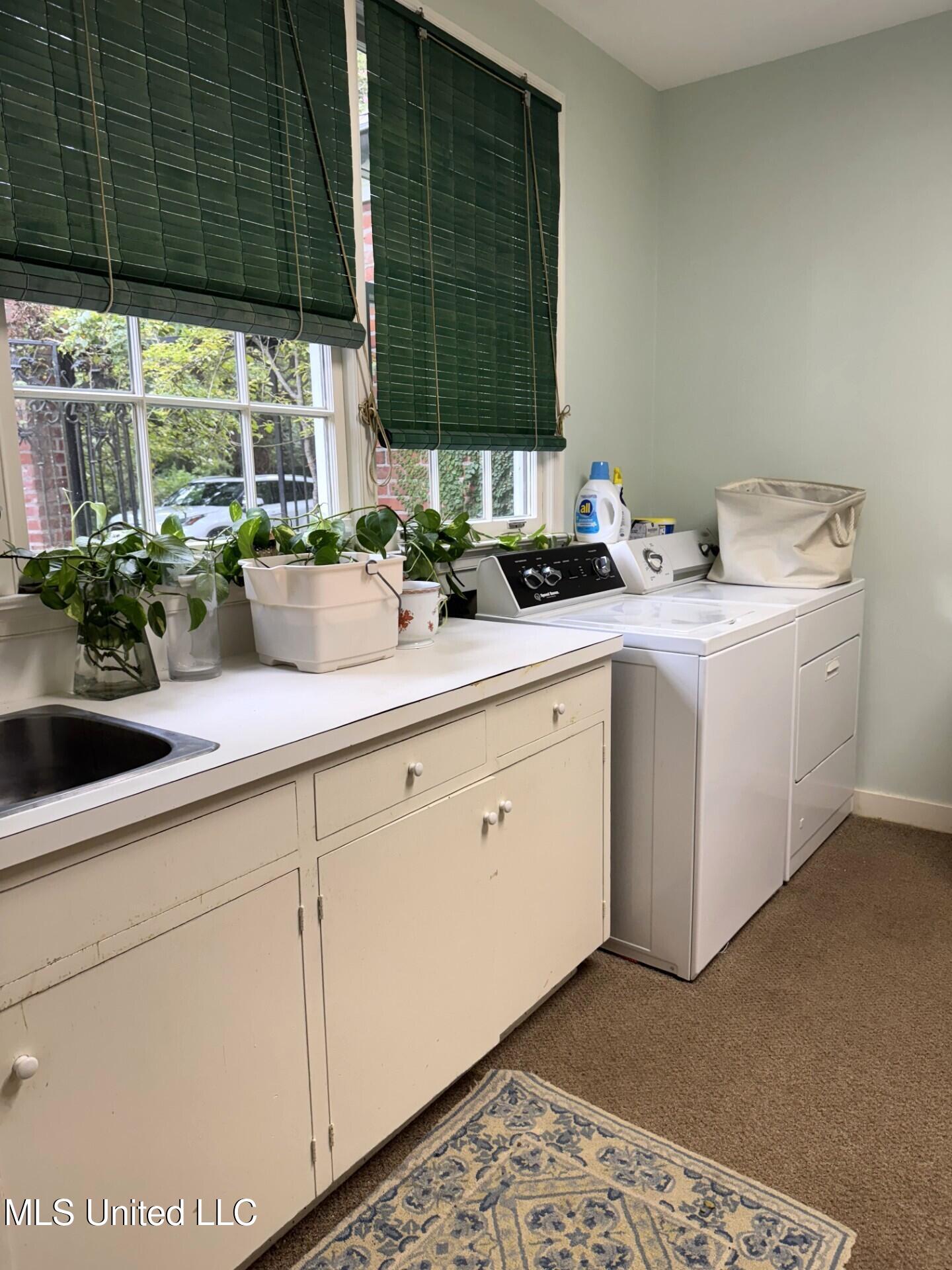 200 Devereaux Drive Property Photo 19