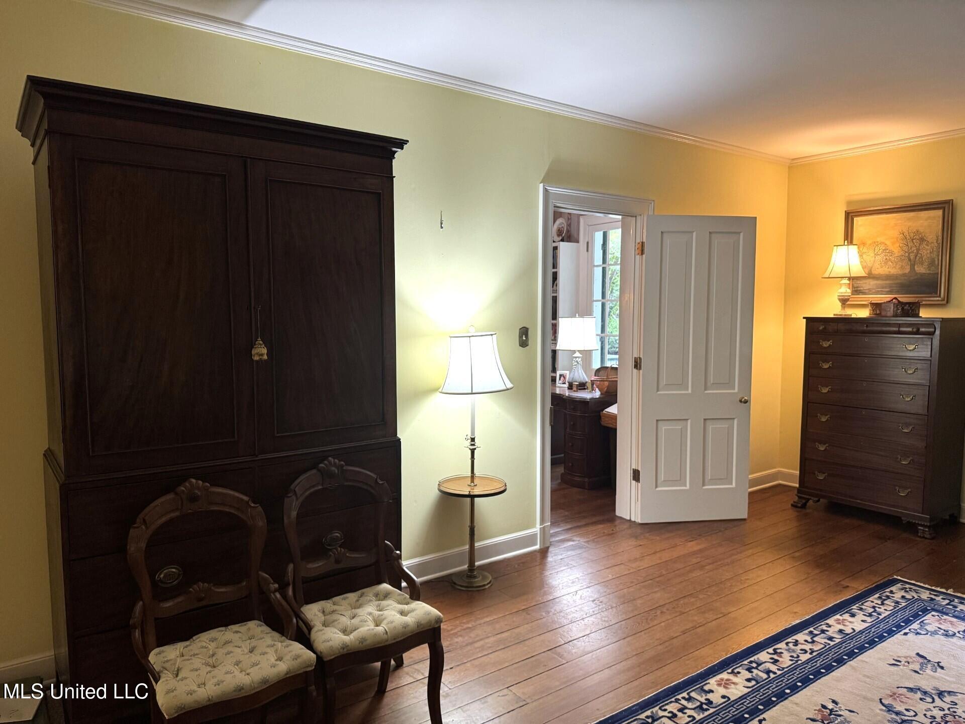 200 Devereaux Drive Property Photo 48