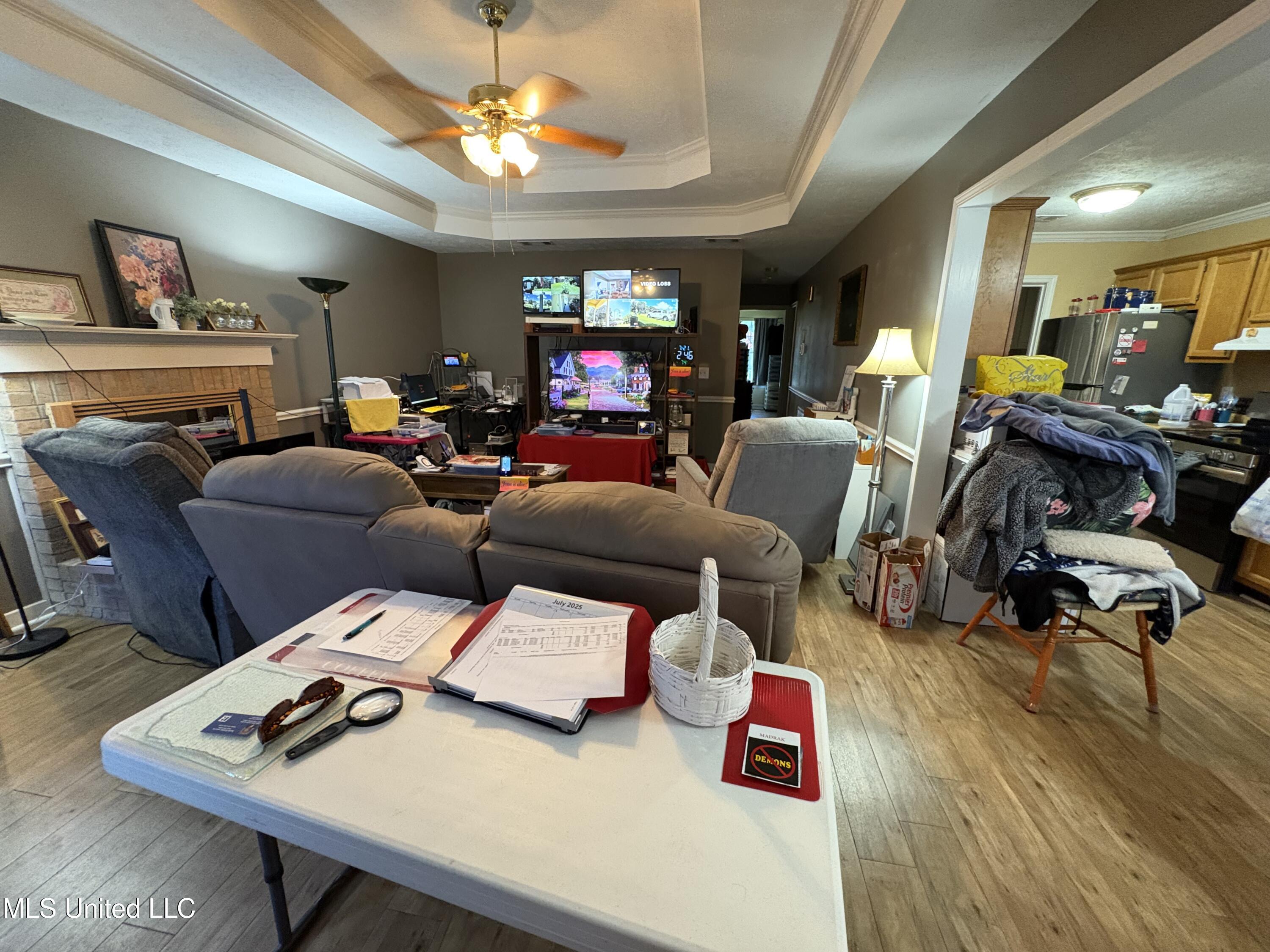 1941 Christine Drive Property Photo 6