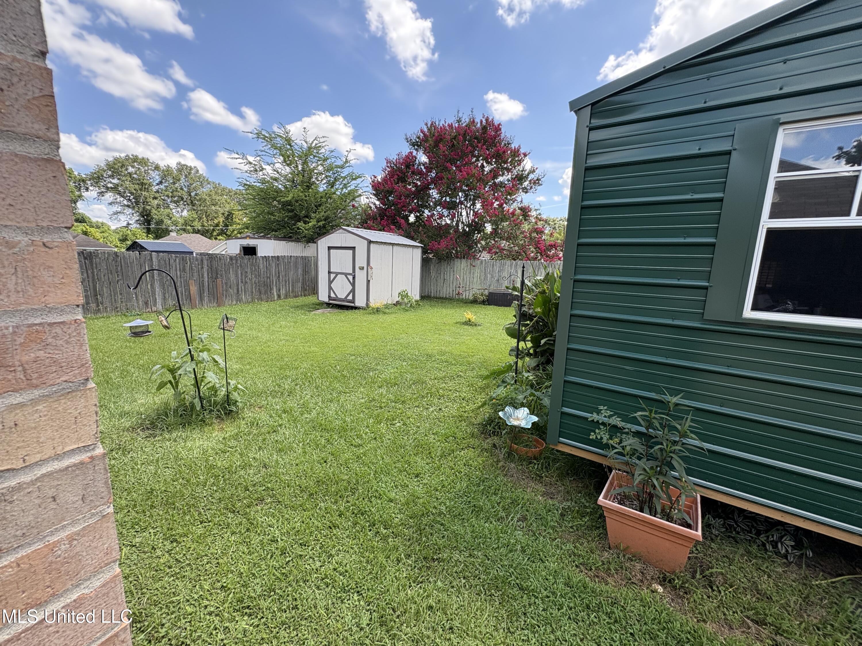 1941 Christine Drive Property Photo 18
