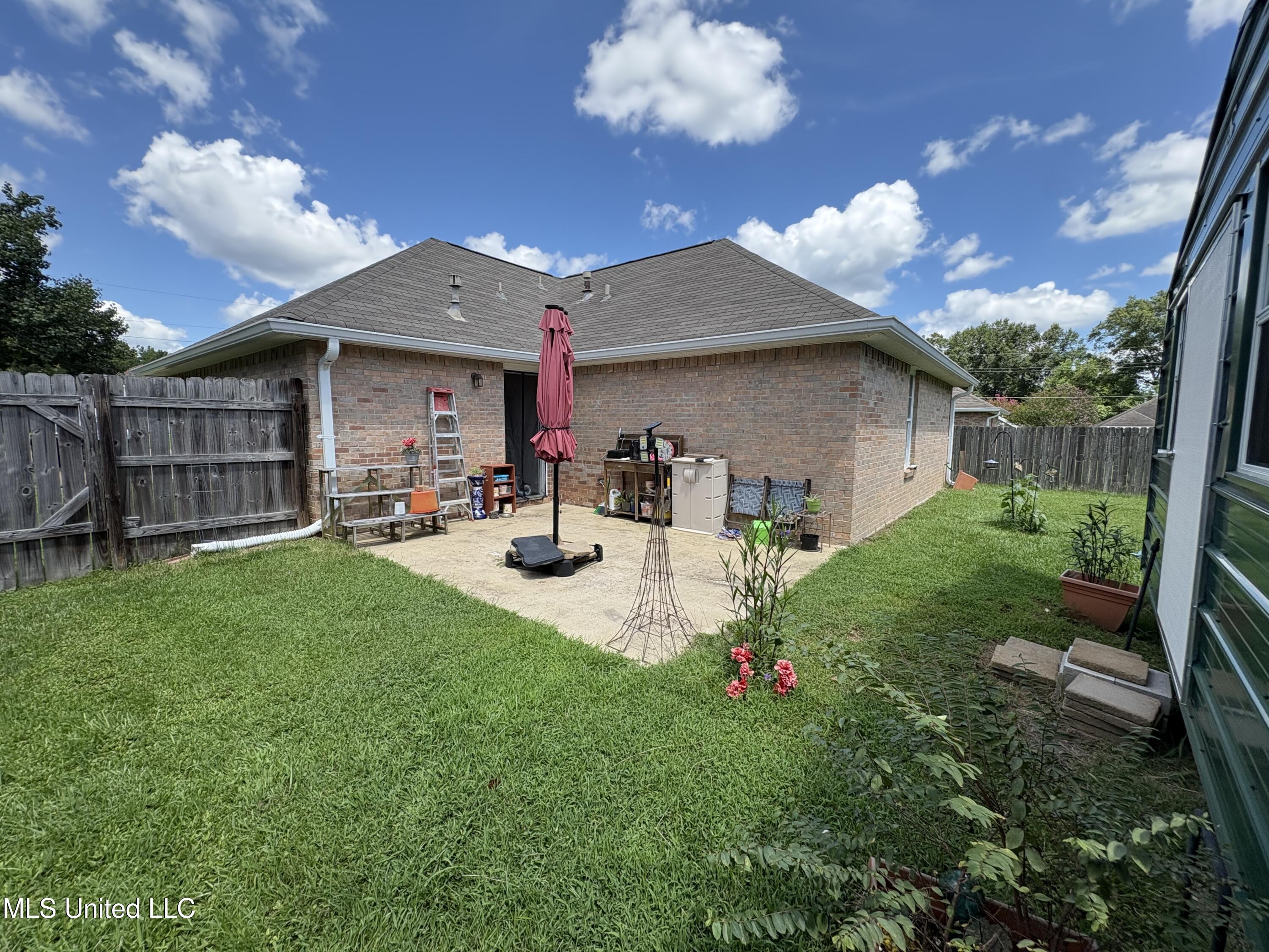 1941 Christine Drive Property Photo 21