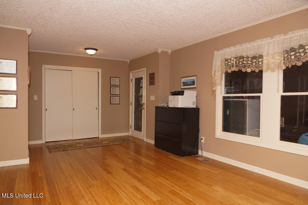 3767 Springridge Road Property Photo 14