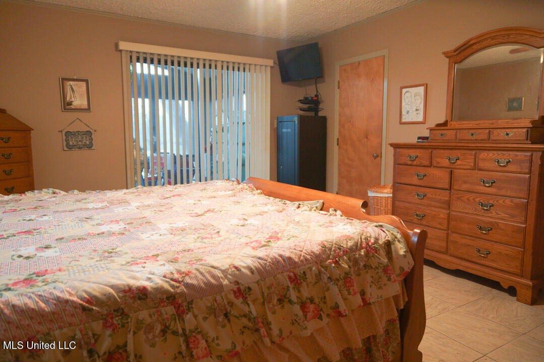 3767 Springridge Road Property Photo 27