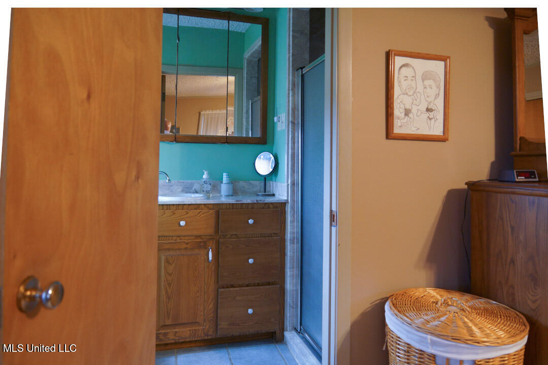 3767 Springridge Road Property Photo 29