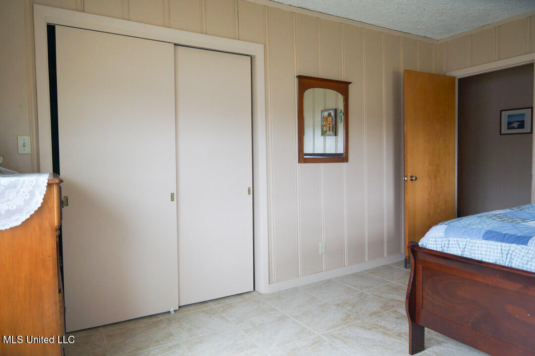 3767 Springridge Road Property Photo 32
