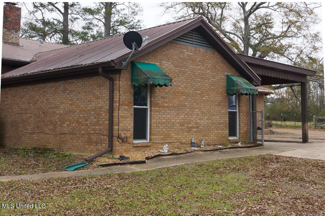 3767 Springridge Road Property Photo 43
