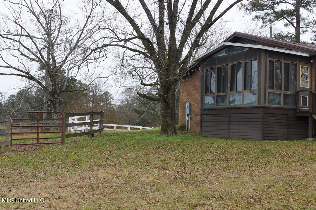 3767 Springridge Road Property Photo 44