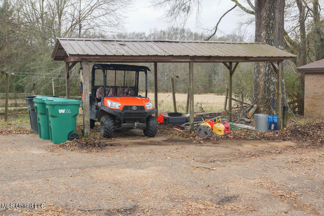 3767 Springridge Road Property Photo 92