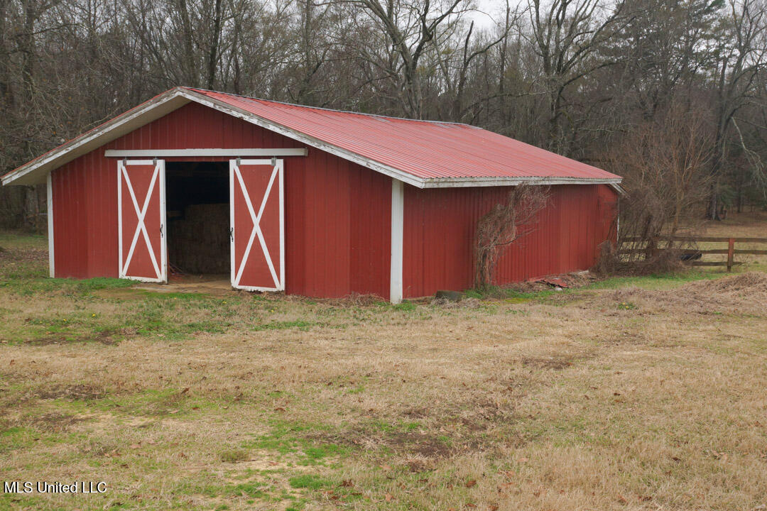 3767 Springridge Road Property Photo 104