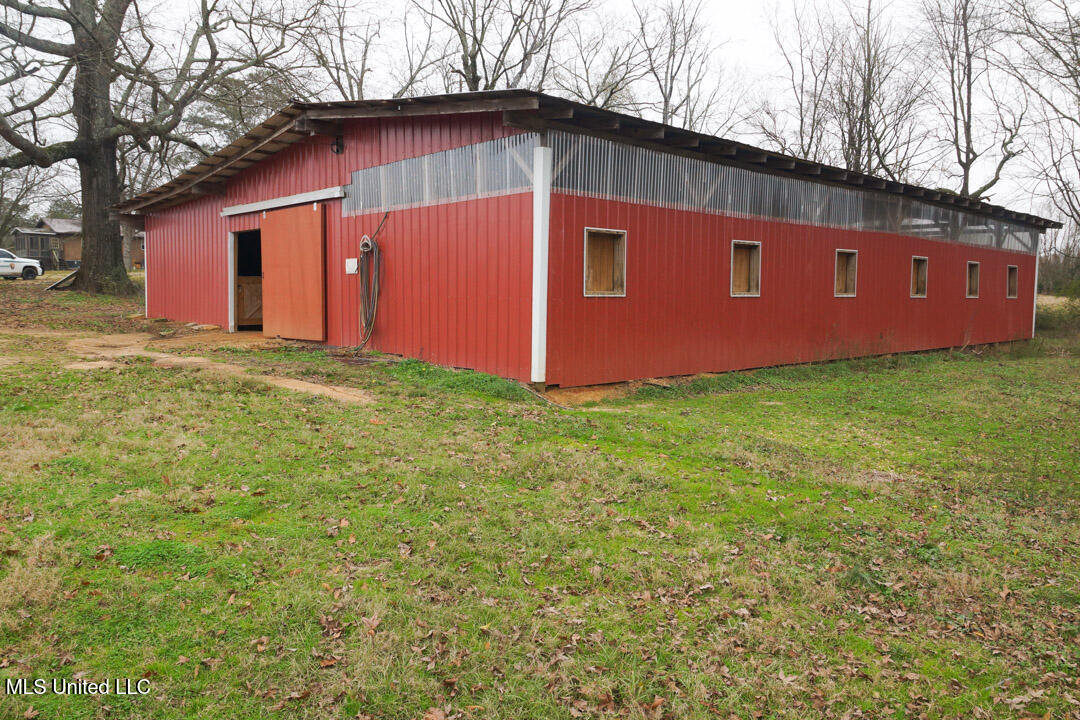 3767 Springridge Road Property Photo 105