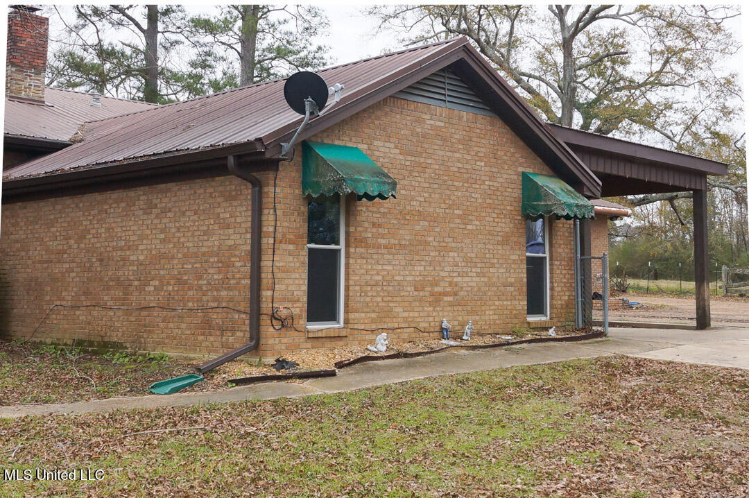 3767 Springridge Road Property Photo 133