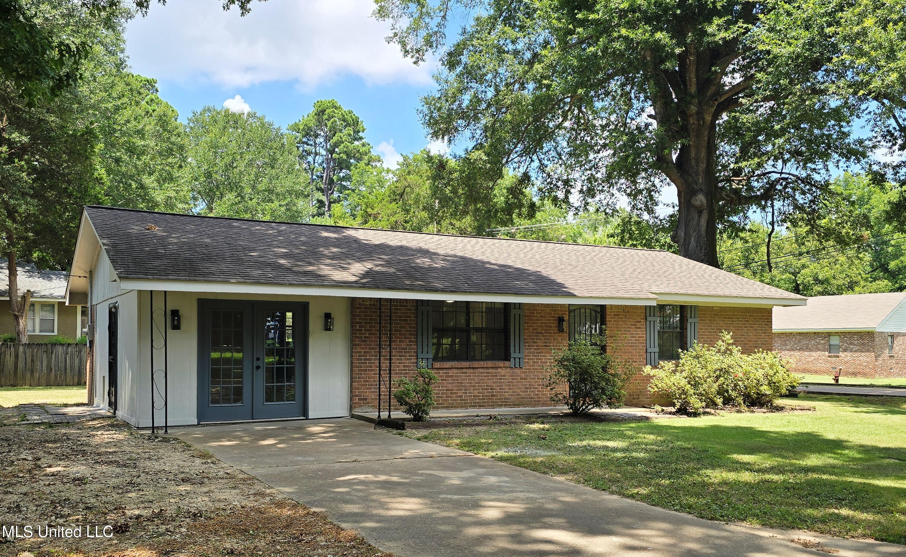 101 Gann Property Photo 1