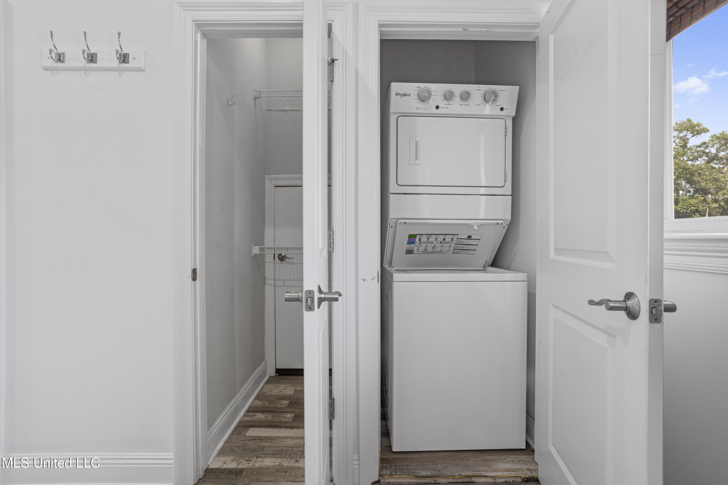 922 Porter Avenue Property Photo 23