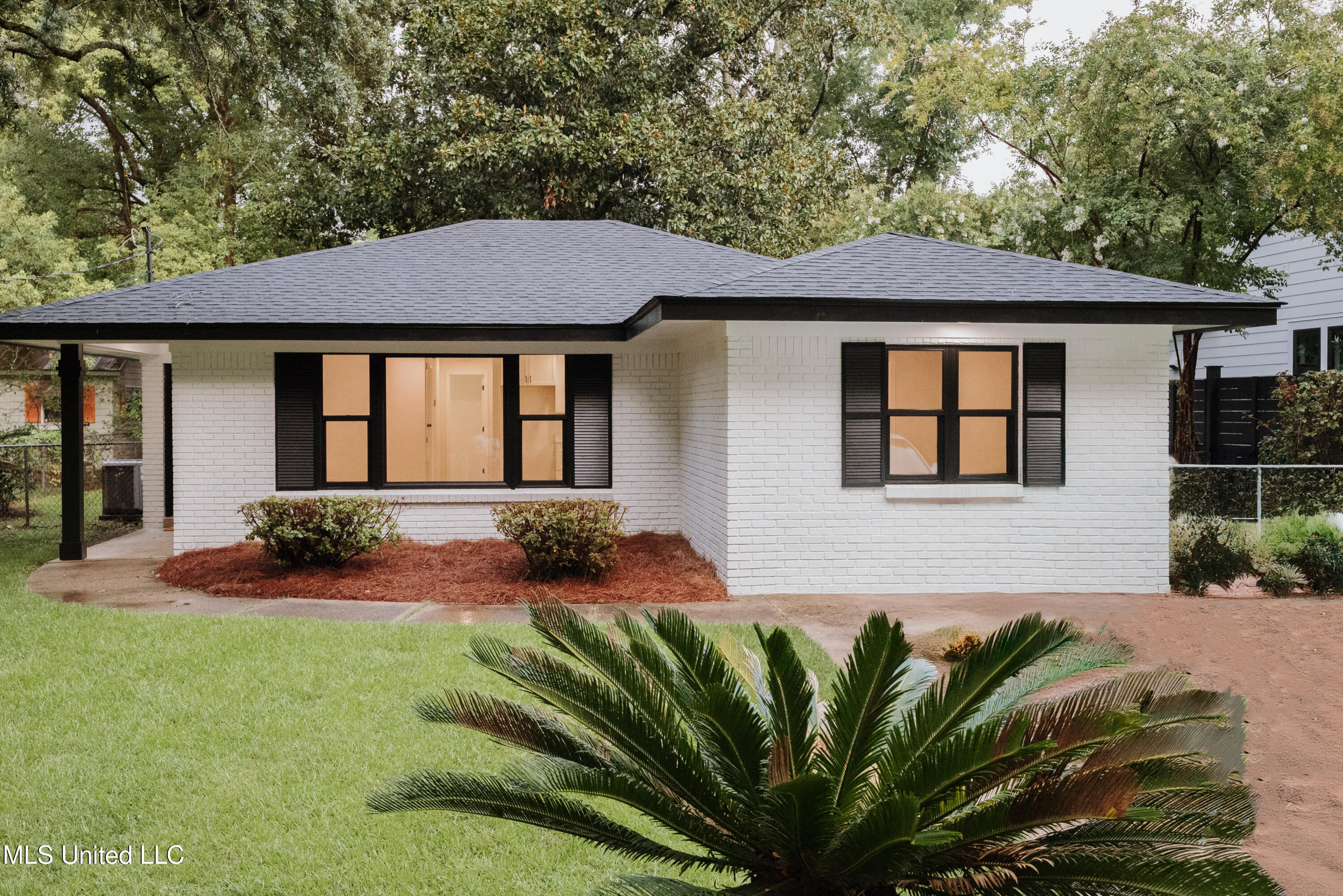 310 Hillandale Avenue Property Photo 1