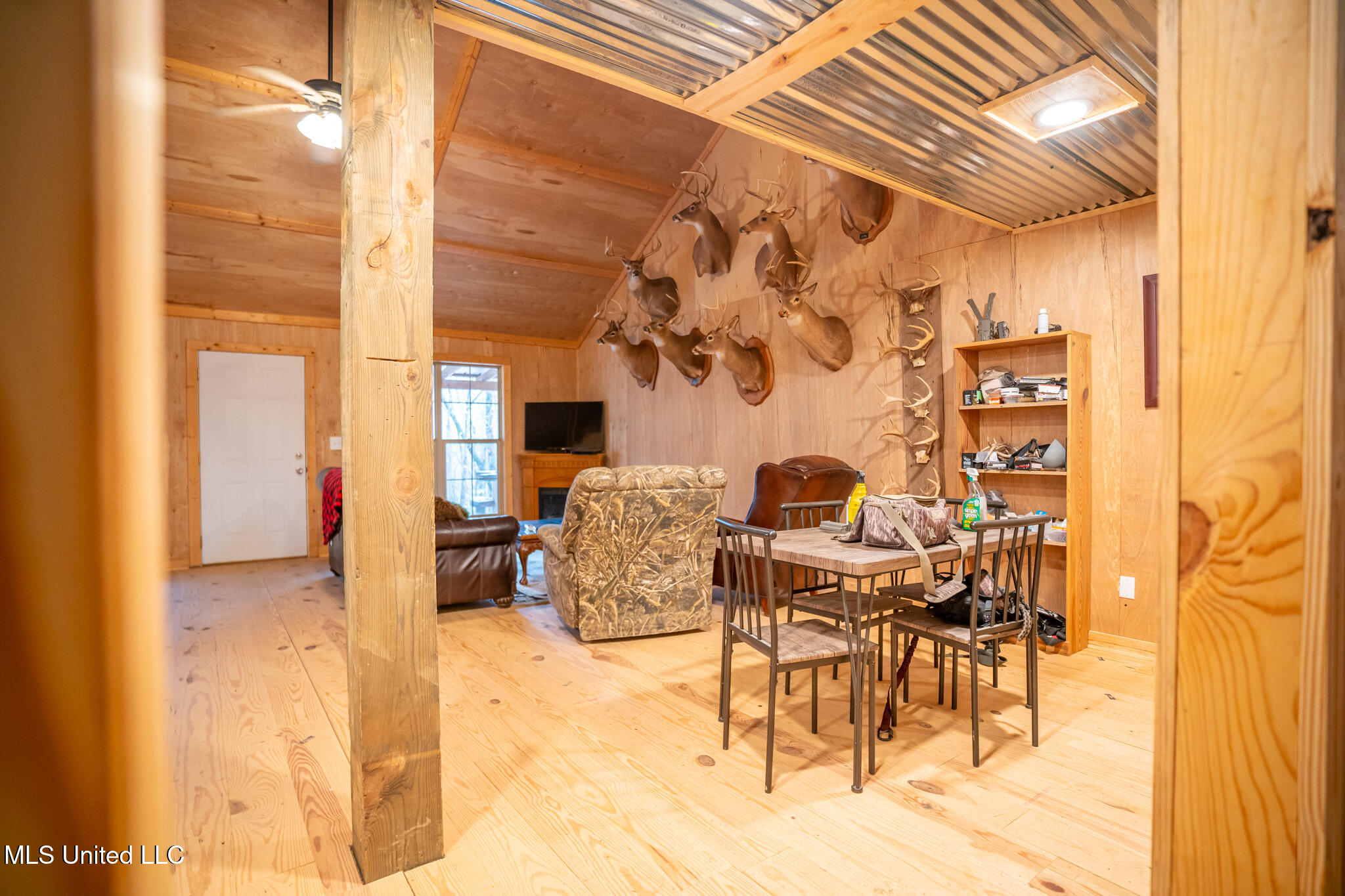 553 Murray Road Property Photo 7