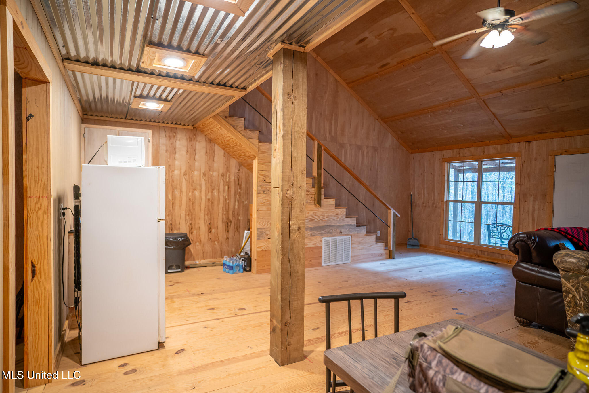 553 Murray Road Property Photo 8