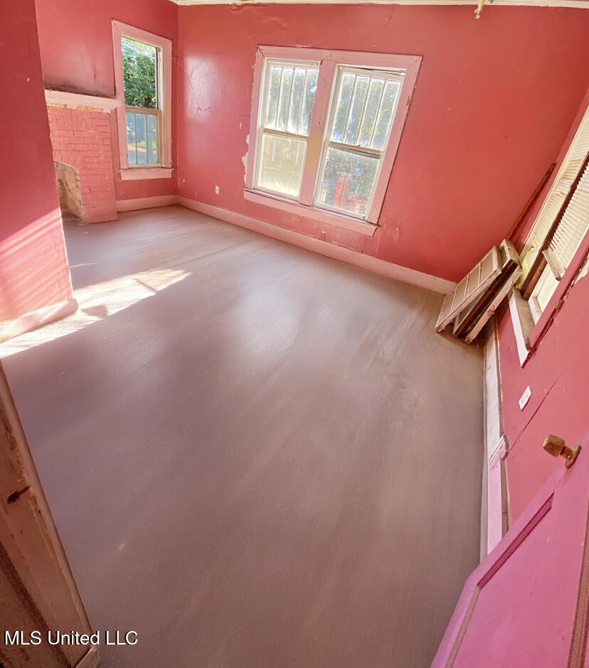 248 Moss Avenue Property Photo 2