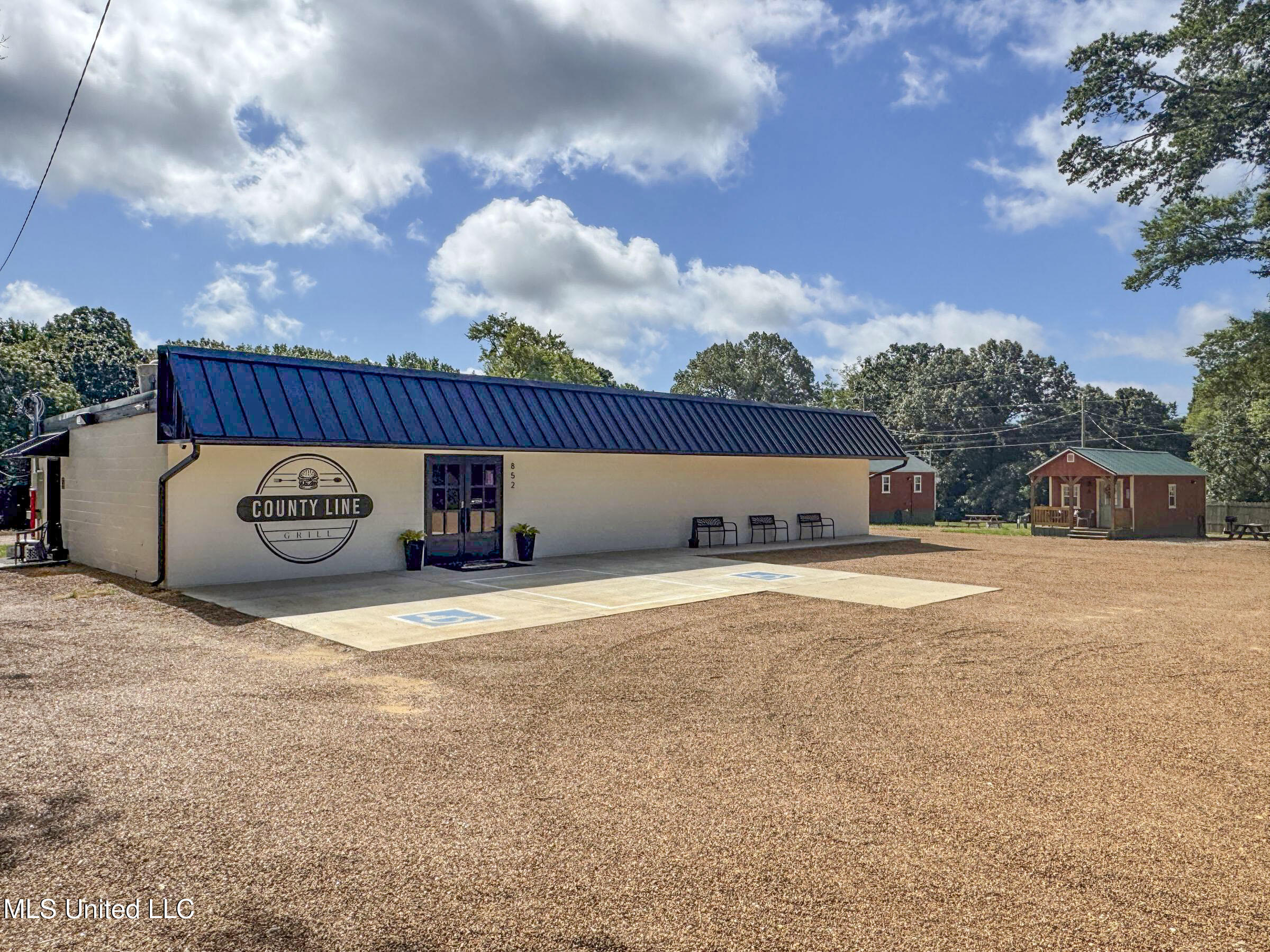 852 310 Property Photo 27