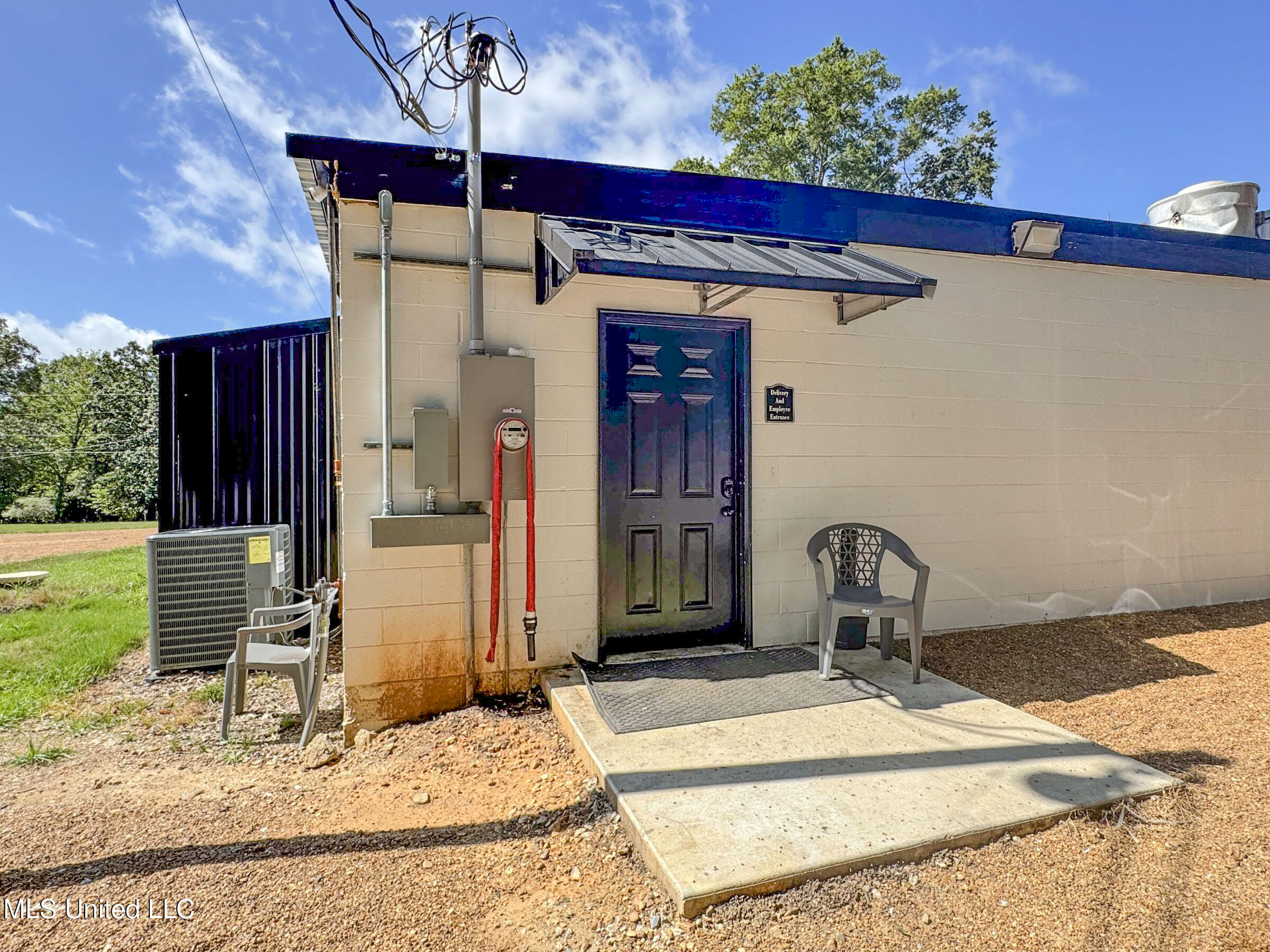 852 310 Property Photo 32