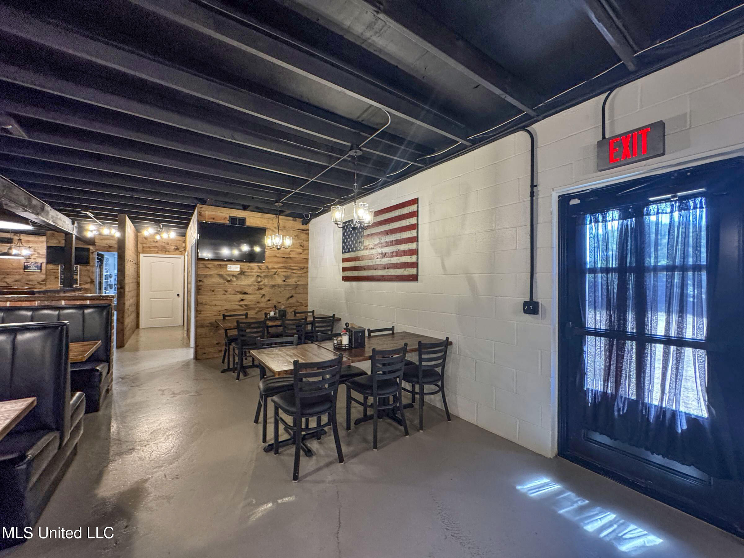 852 310 Property Photo 51