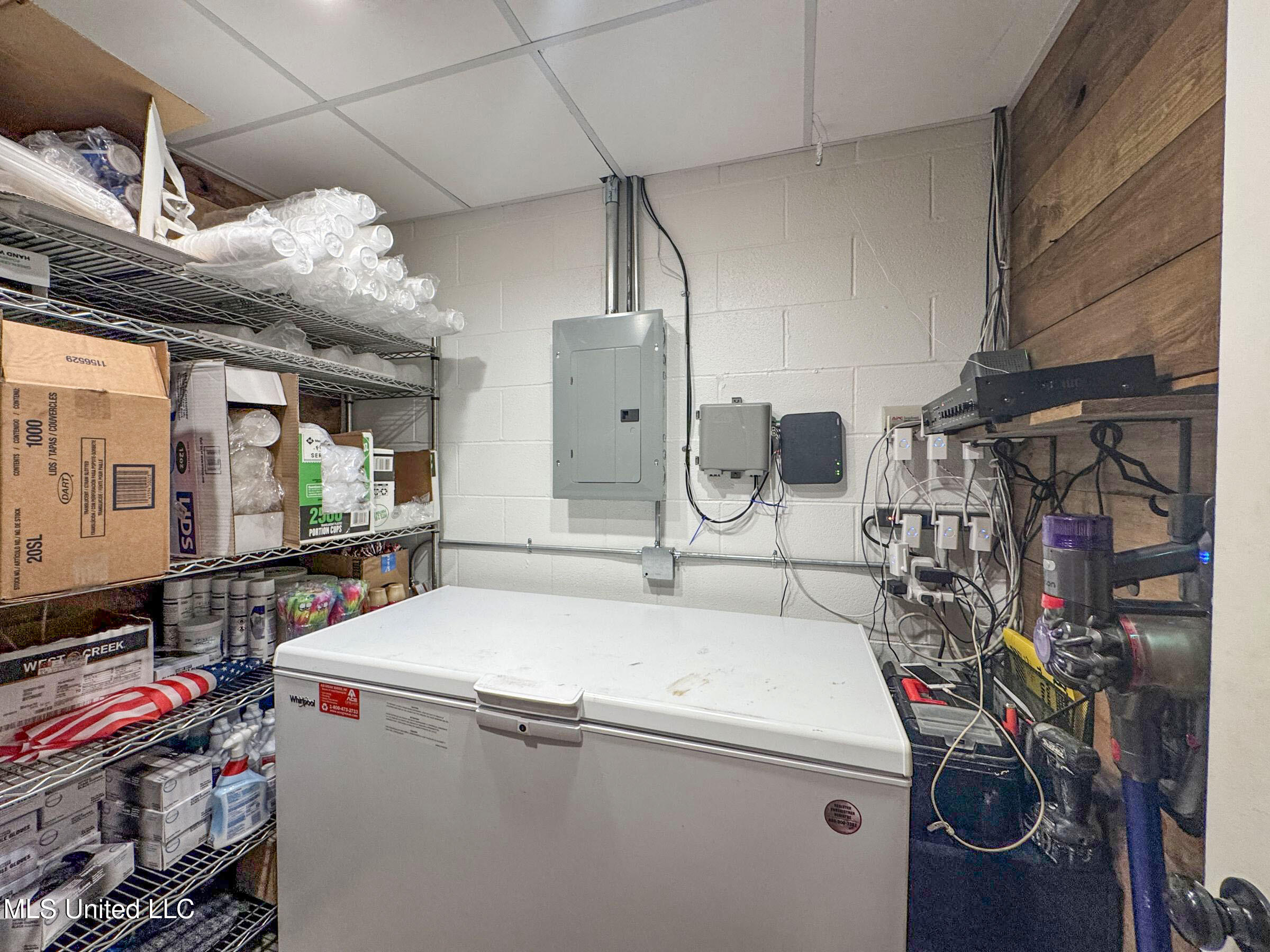 852 310 Property Photo 54