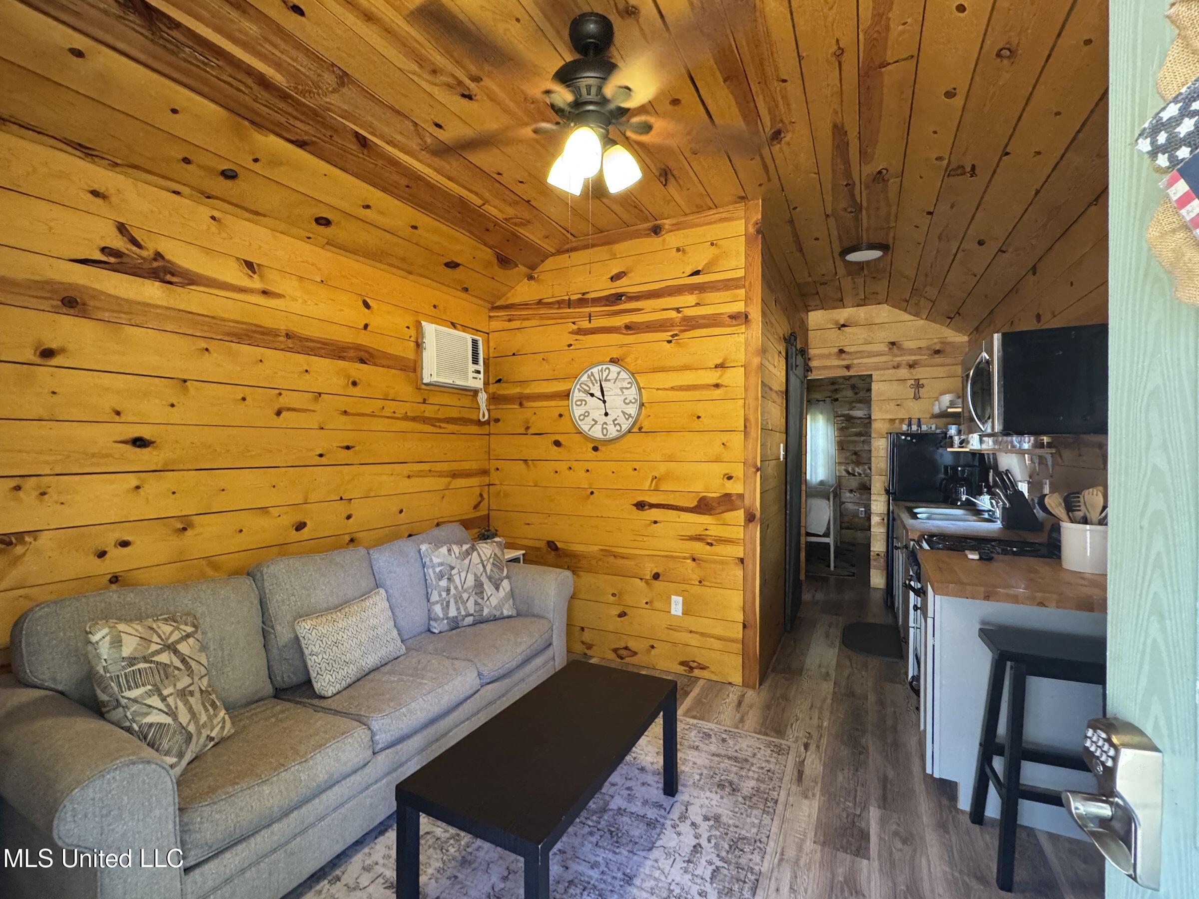 852 310 Property Photo 95