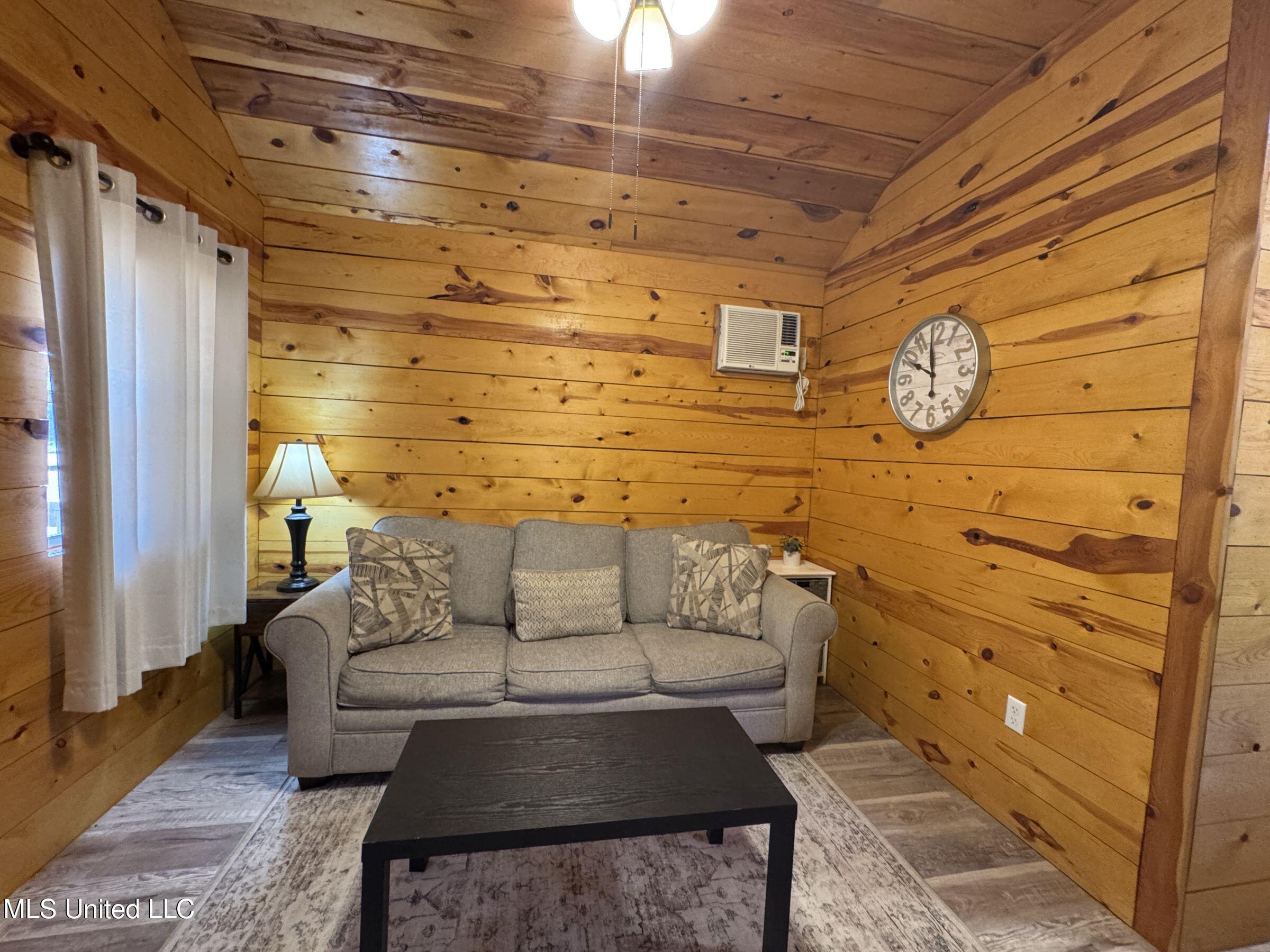 852 310 Property Photo 96