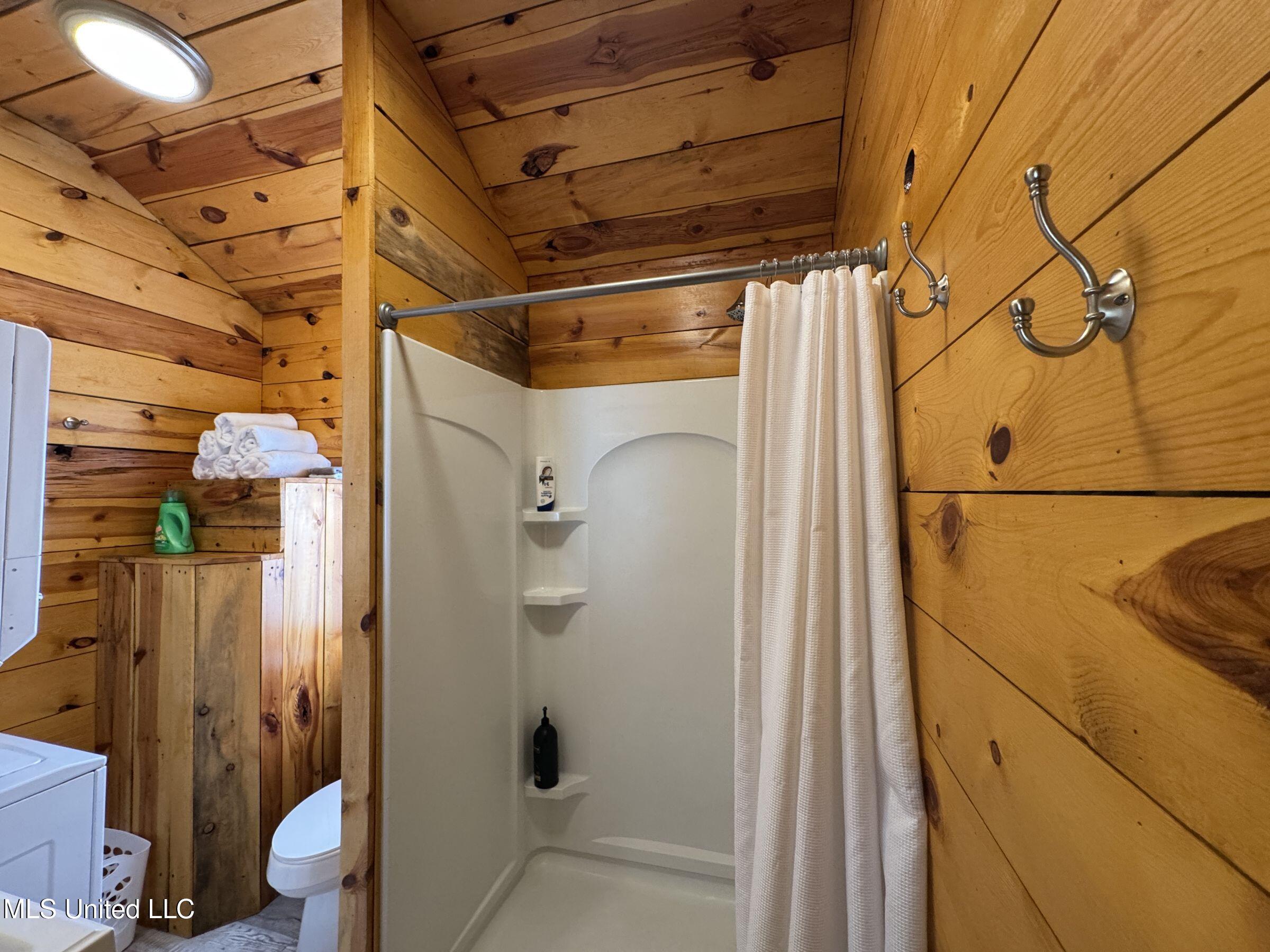 852 310 Property Photo 102