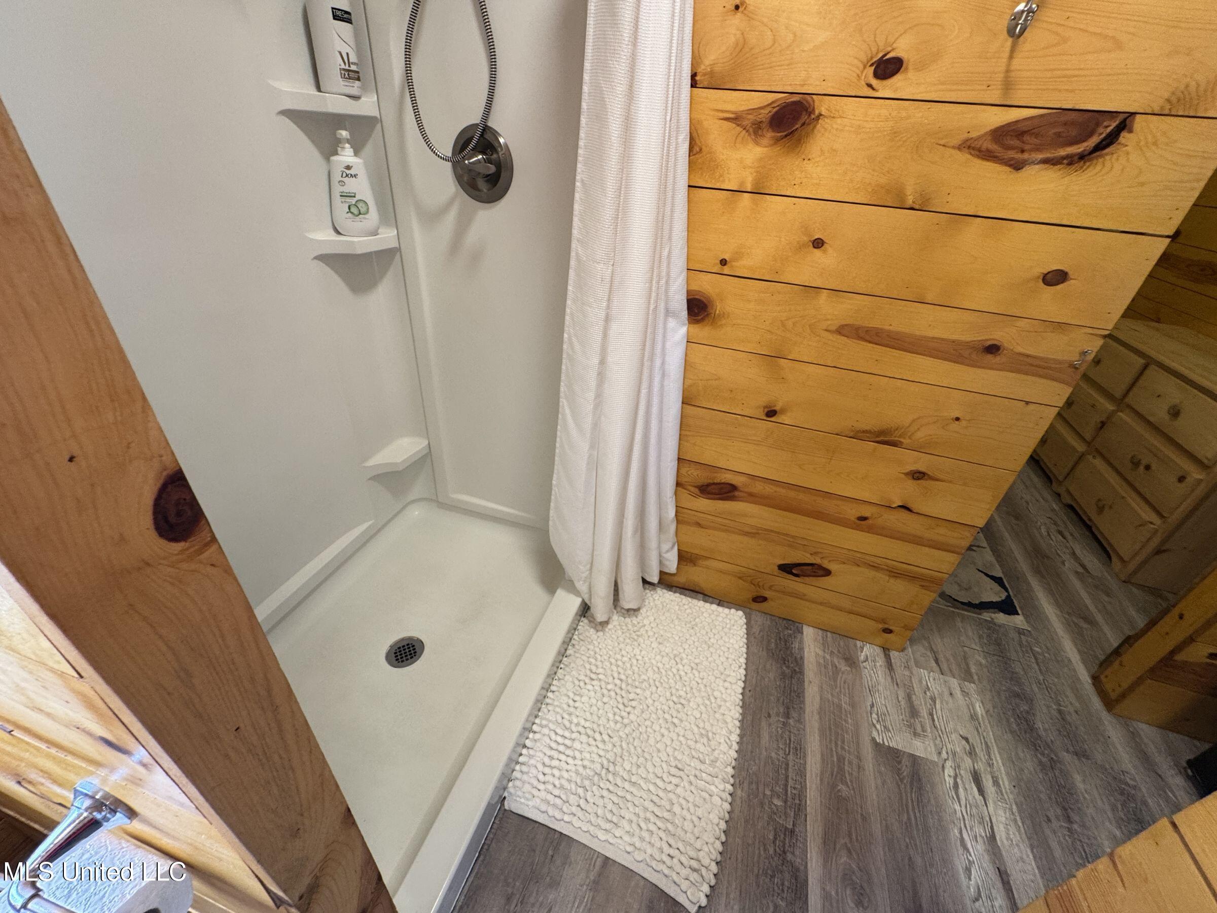 852 310 Property Photo 106