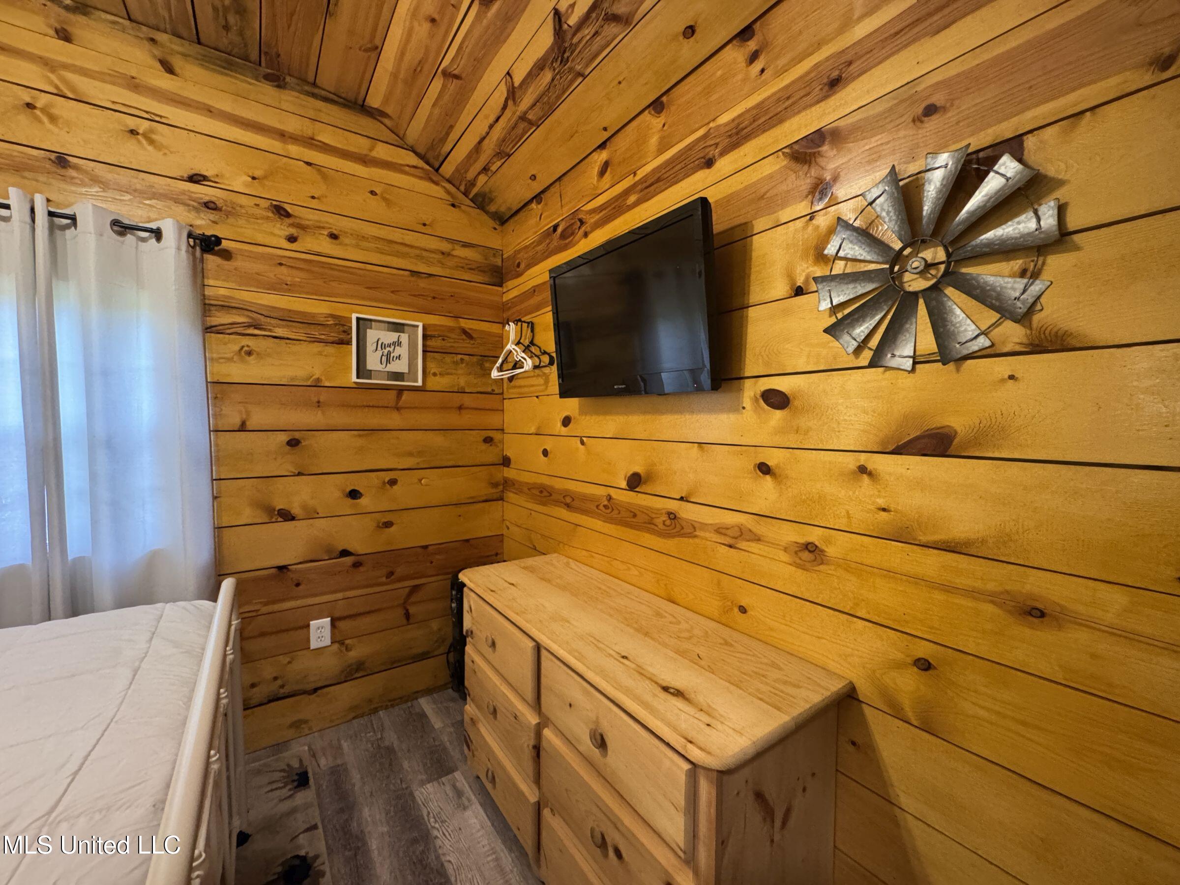 852 310 Property Photo 109