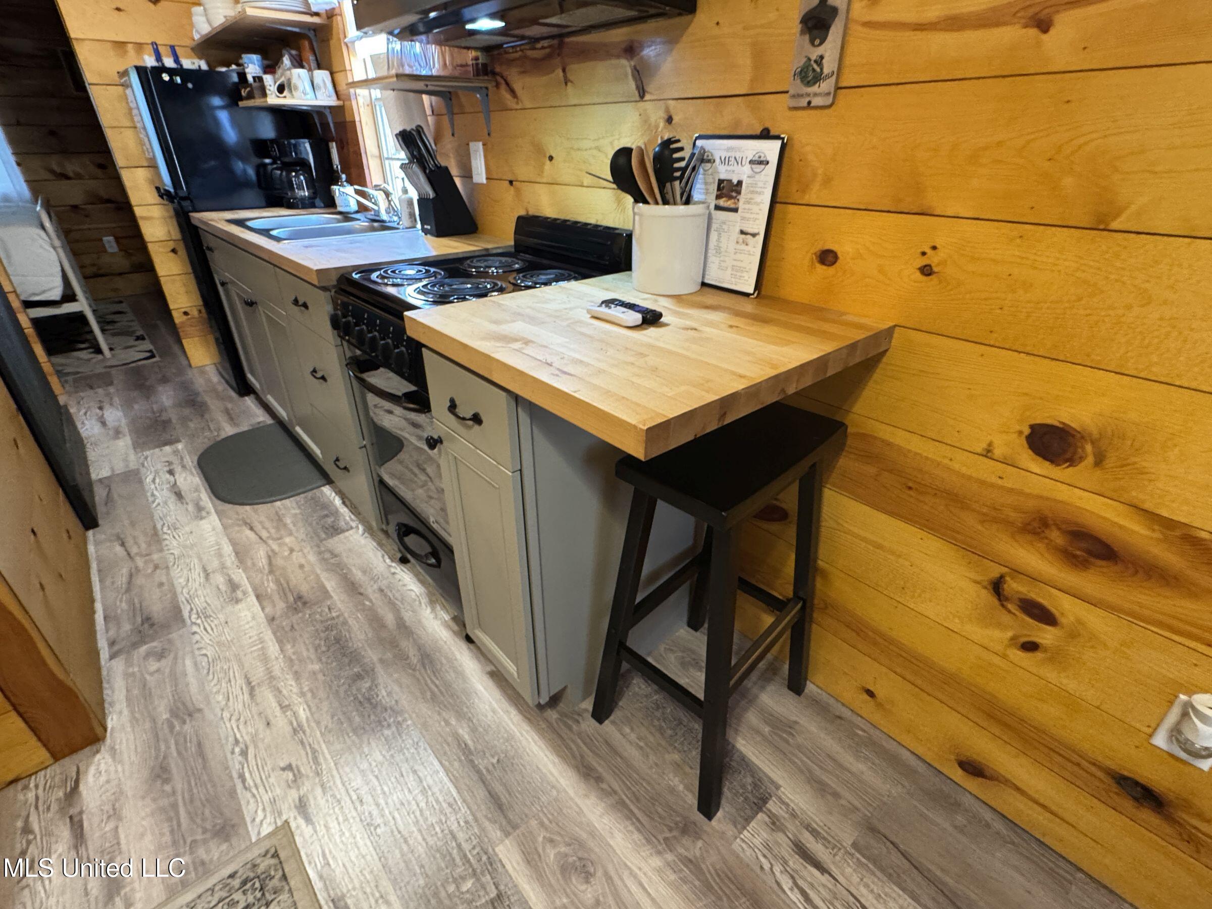 852 310 Property Photo 121